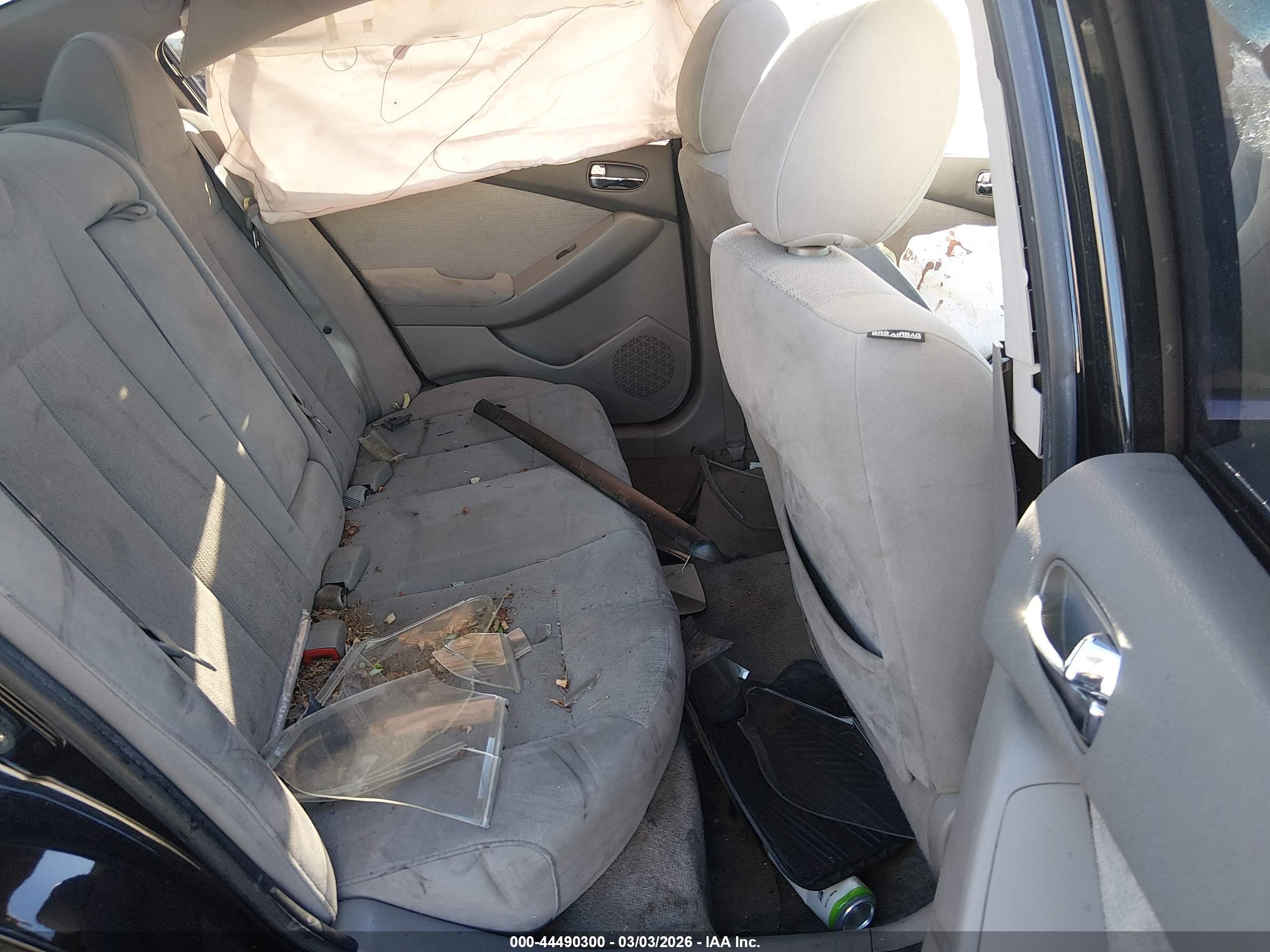 NISSAN ALTIMA image 8