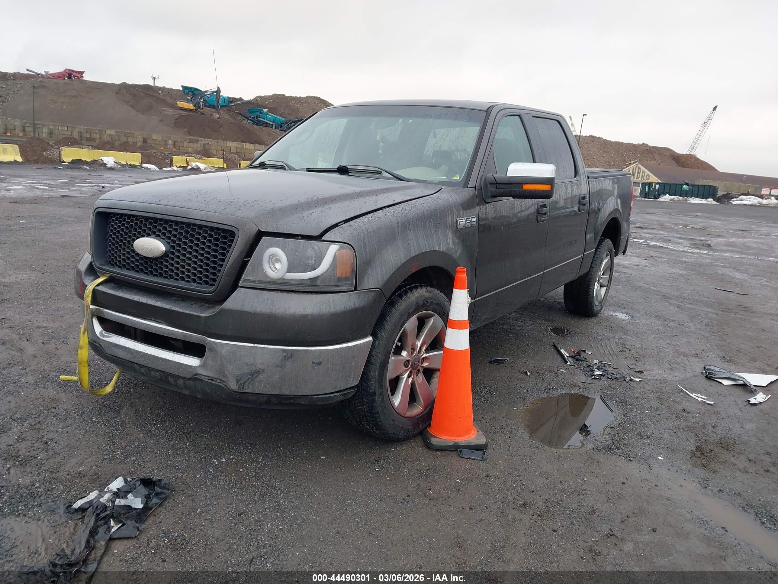 FORD F-150 image 2