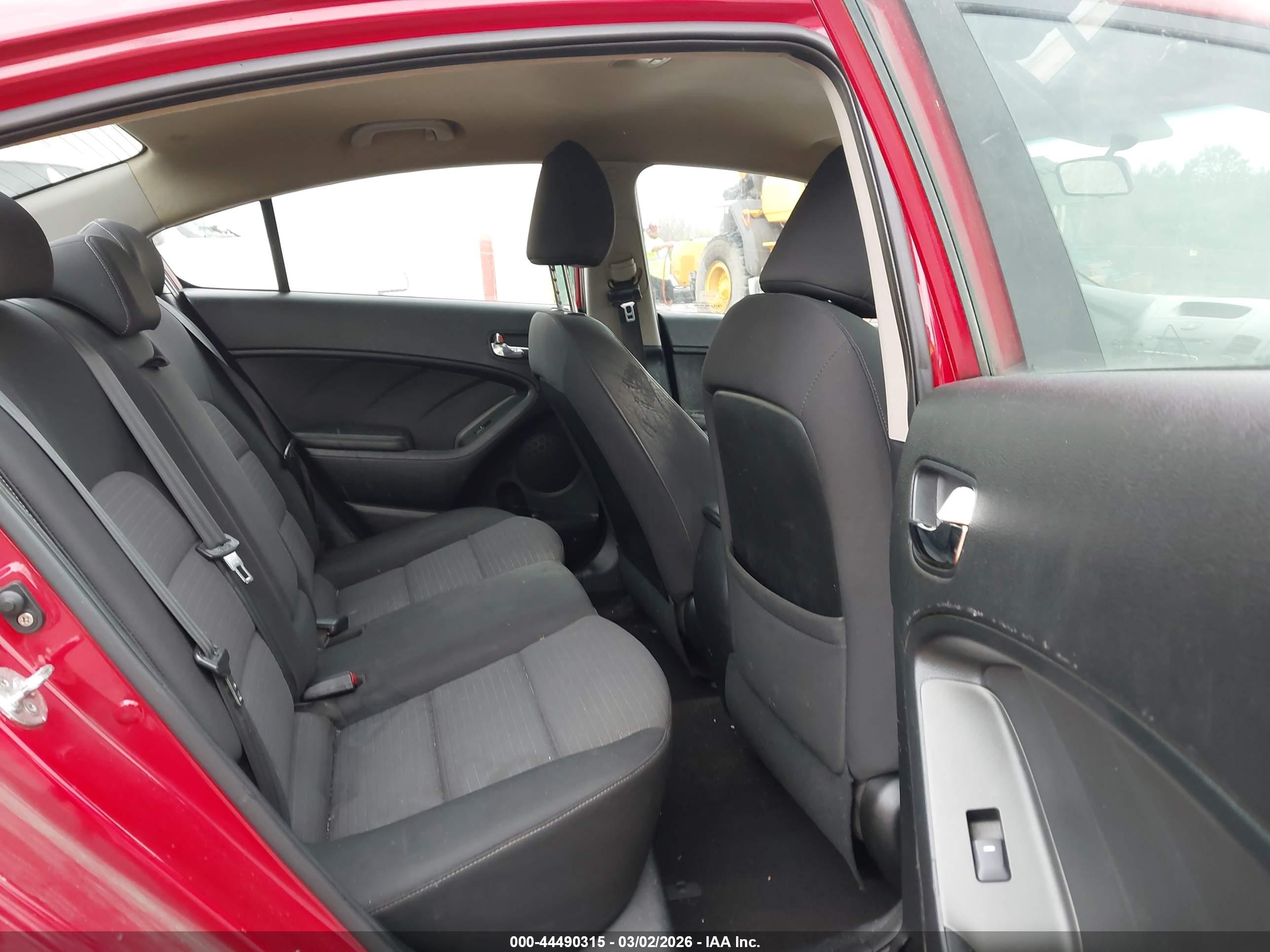 KIA FORTE image 8