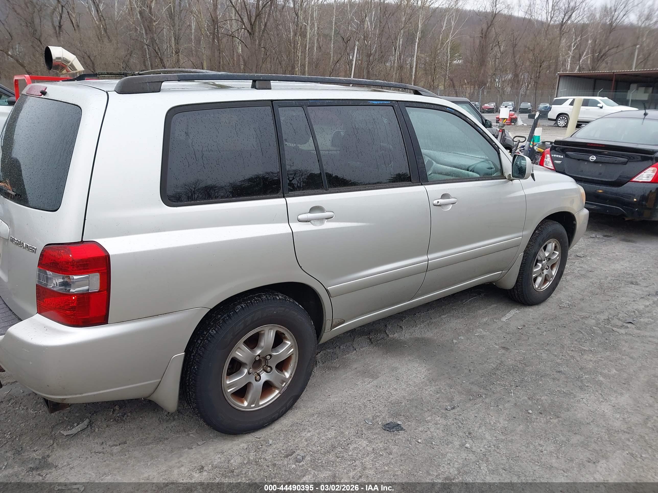 TOYOTA HIGHLANDER image 4