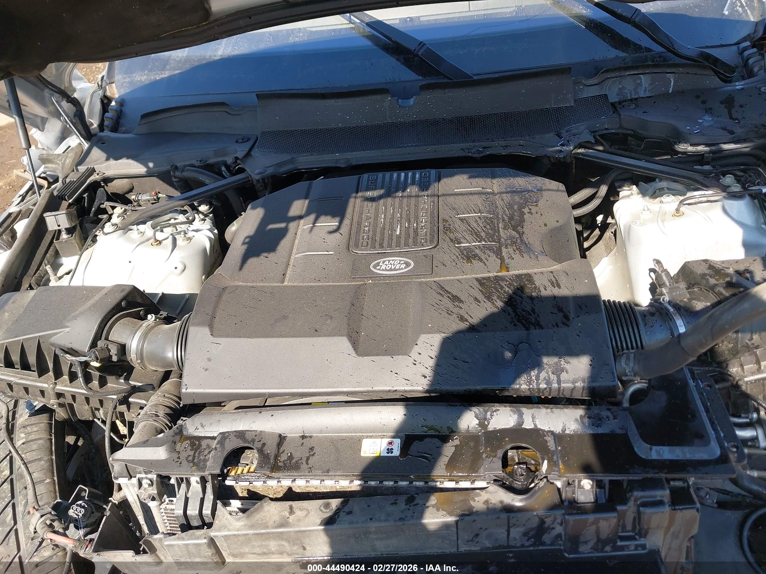 LAND ROVER image 10