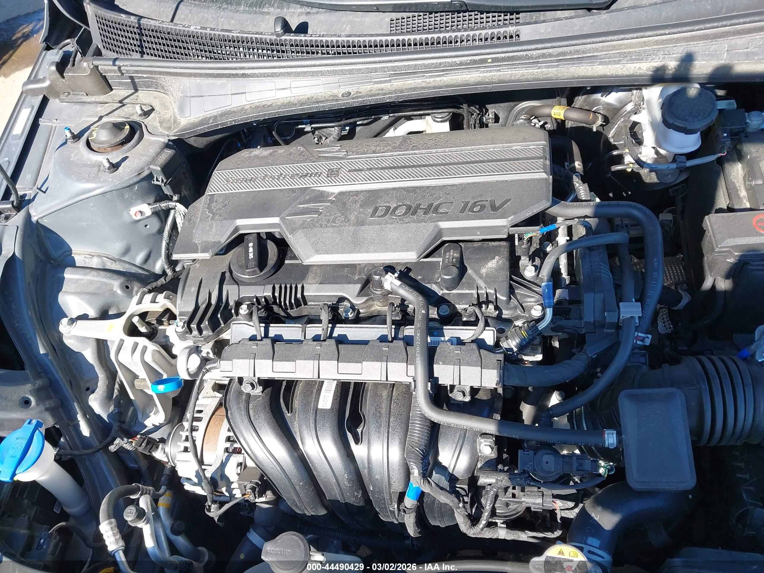 HYUNDAI ELANTRA image 10