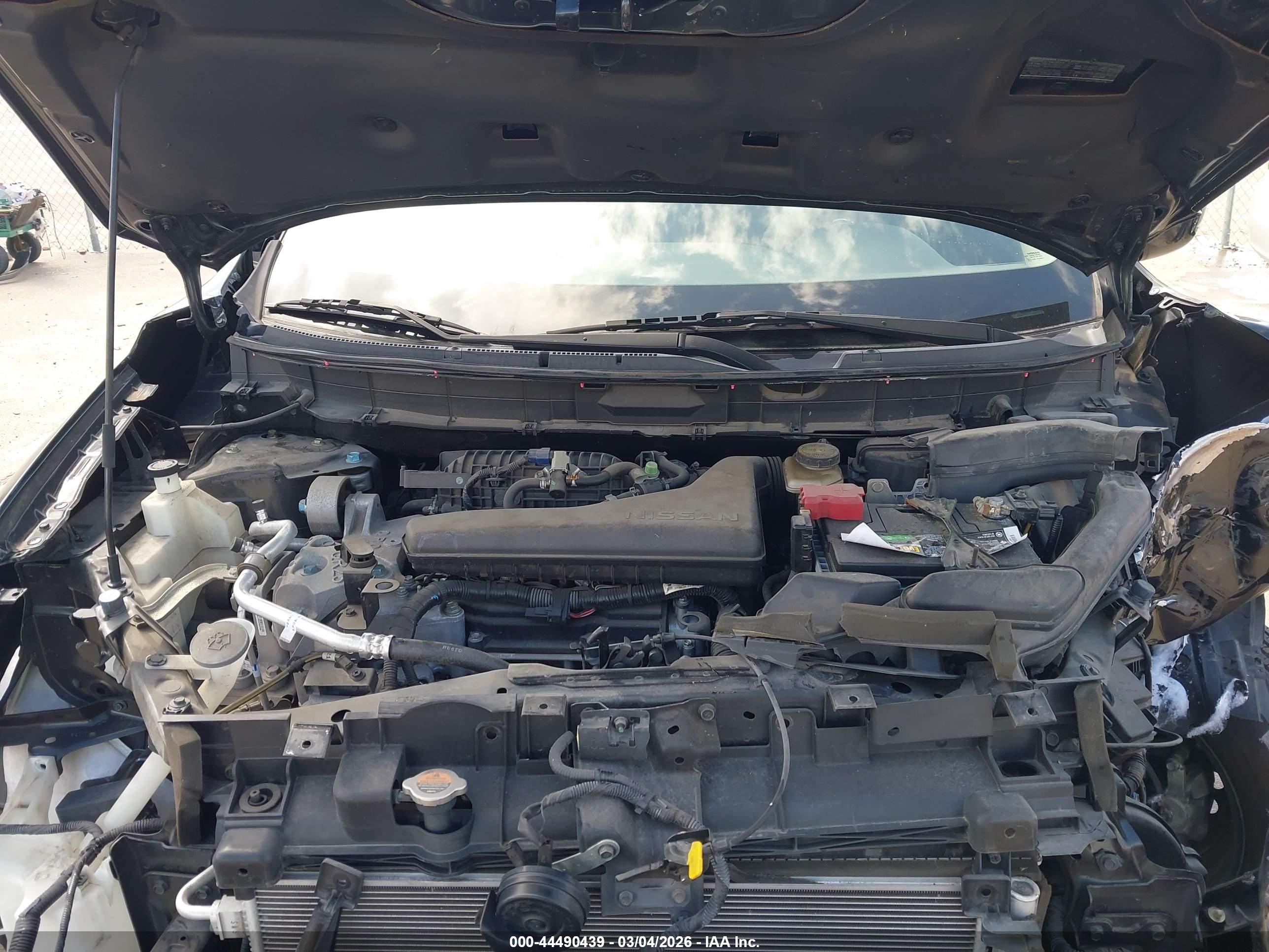 NISSAN ROGUE image 10