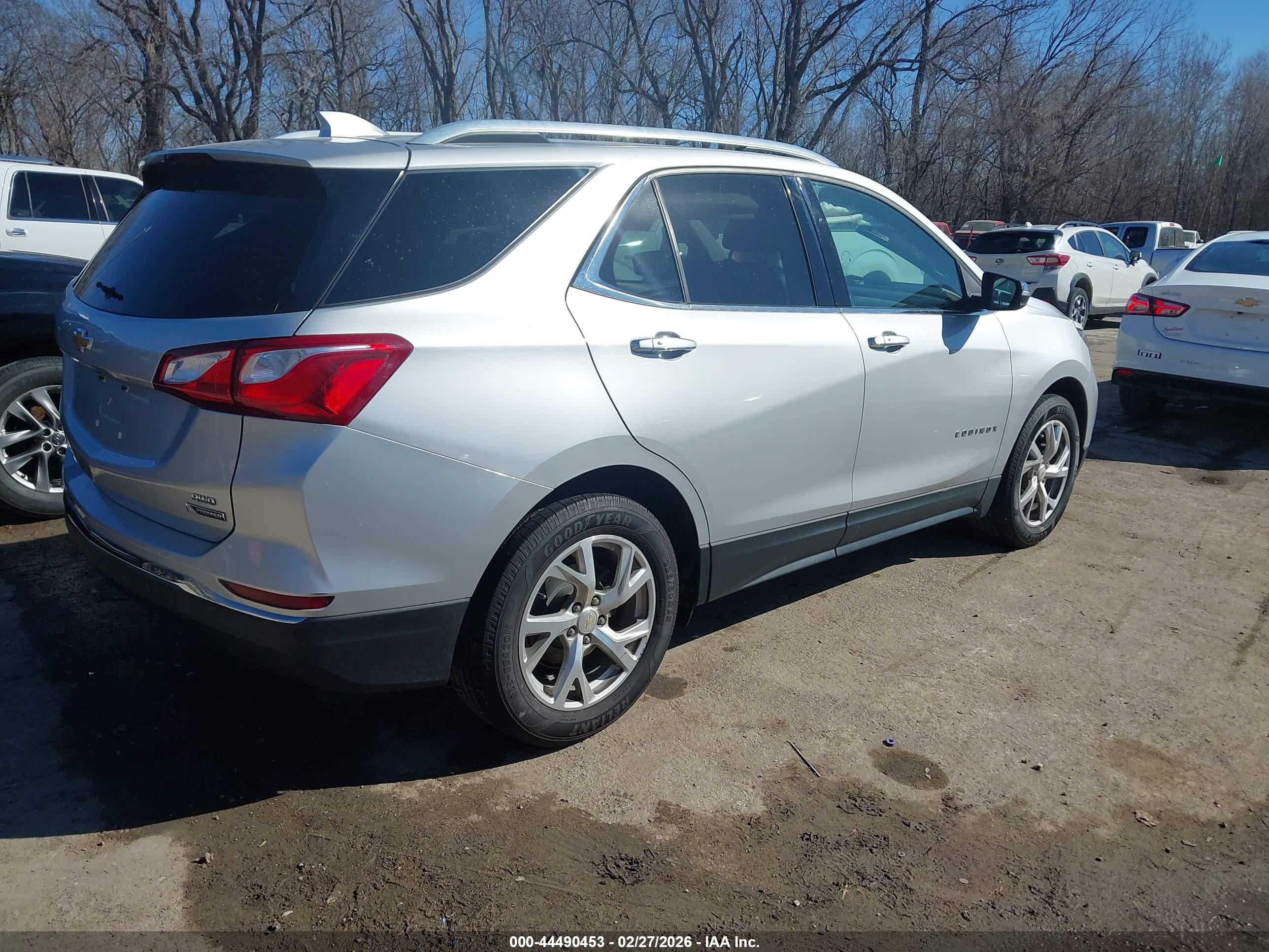 CHEVROLET EQUINOX image 4