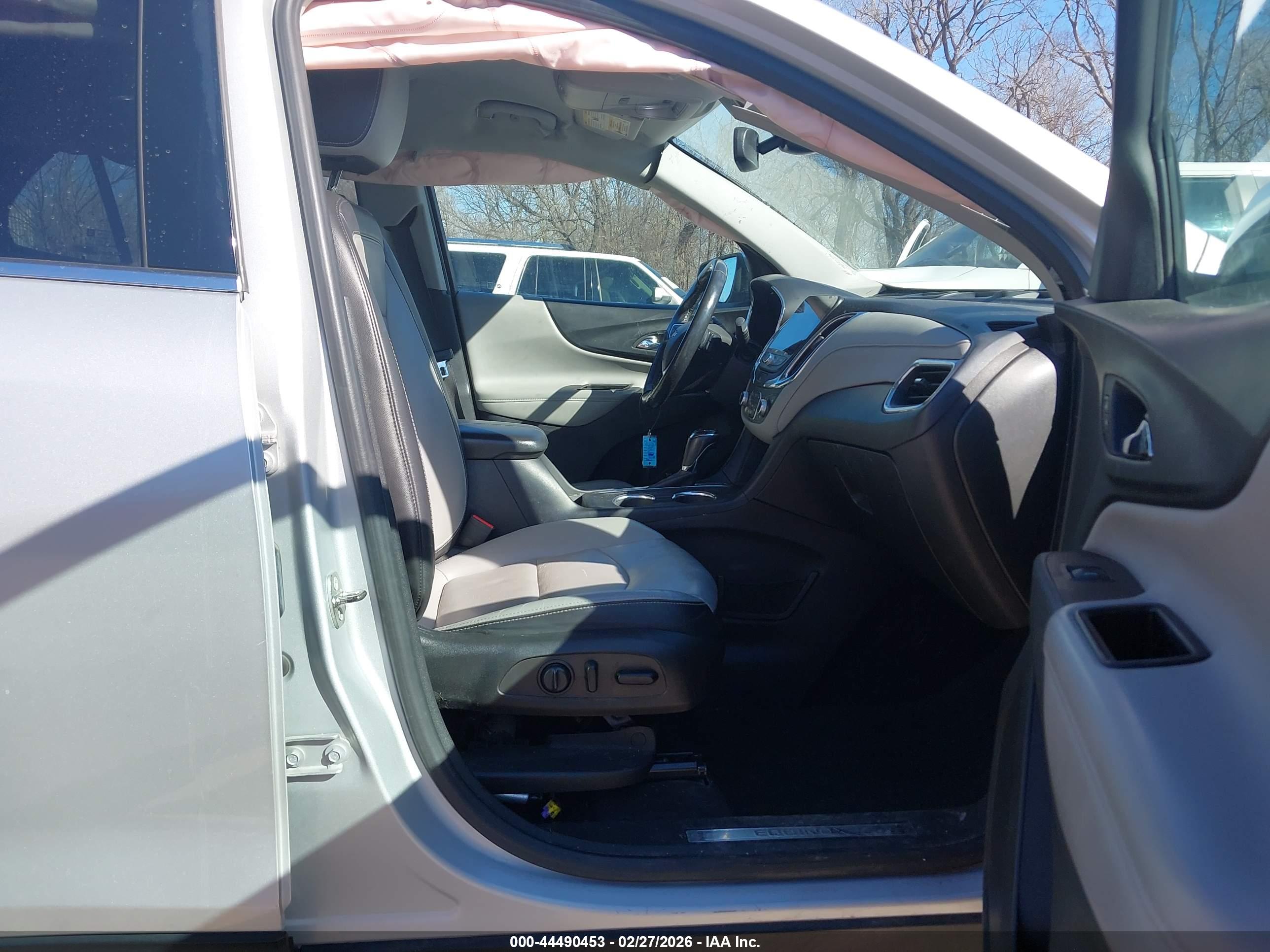 CHEVROLET EQUINOX image 5