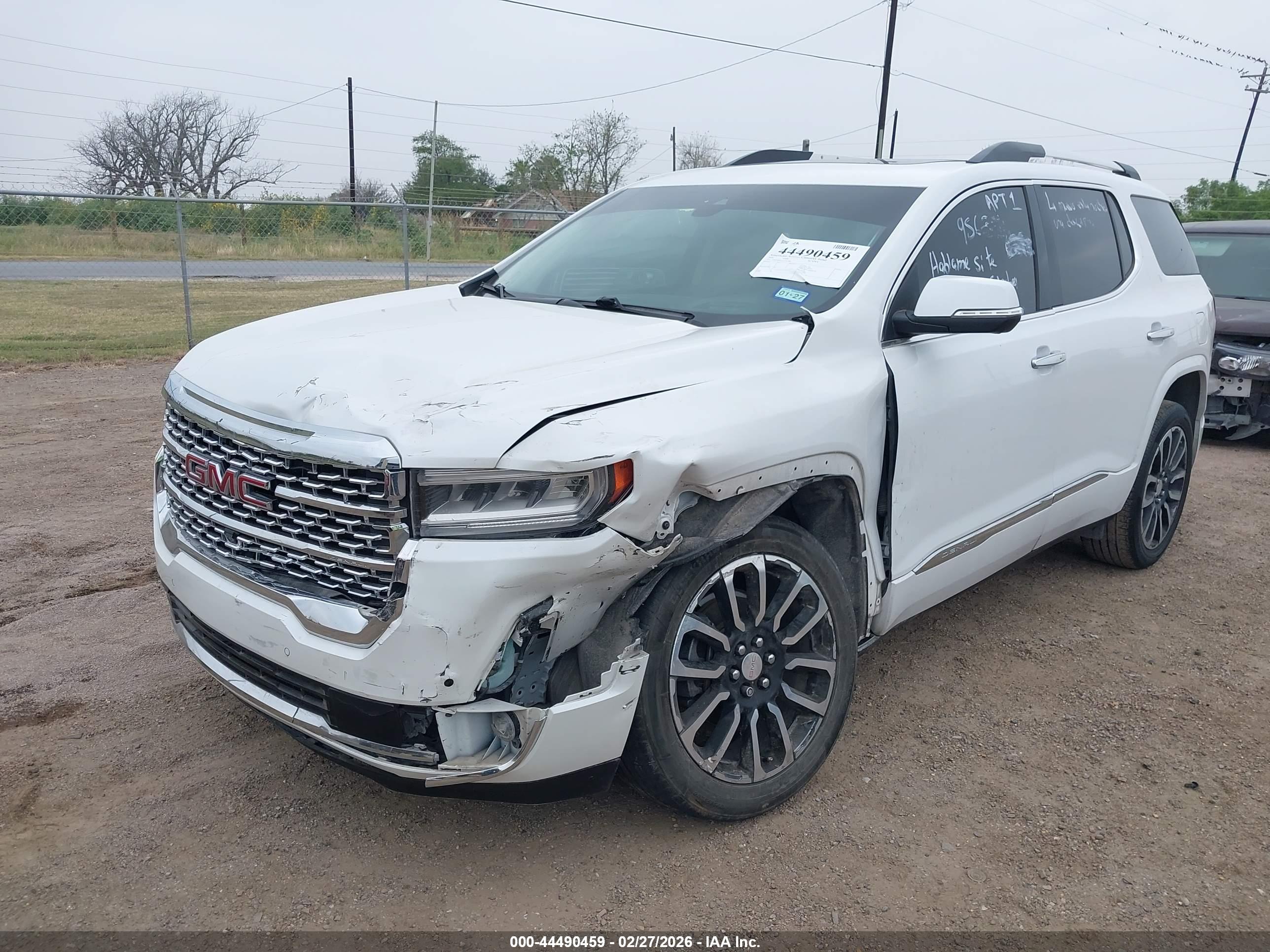 GMC ACADIA image 6