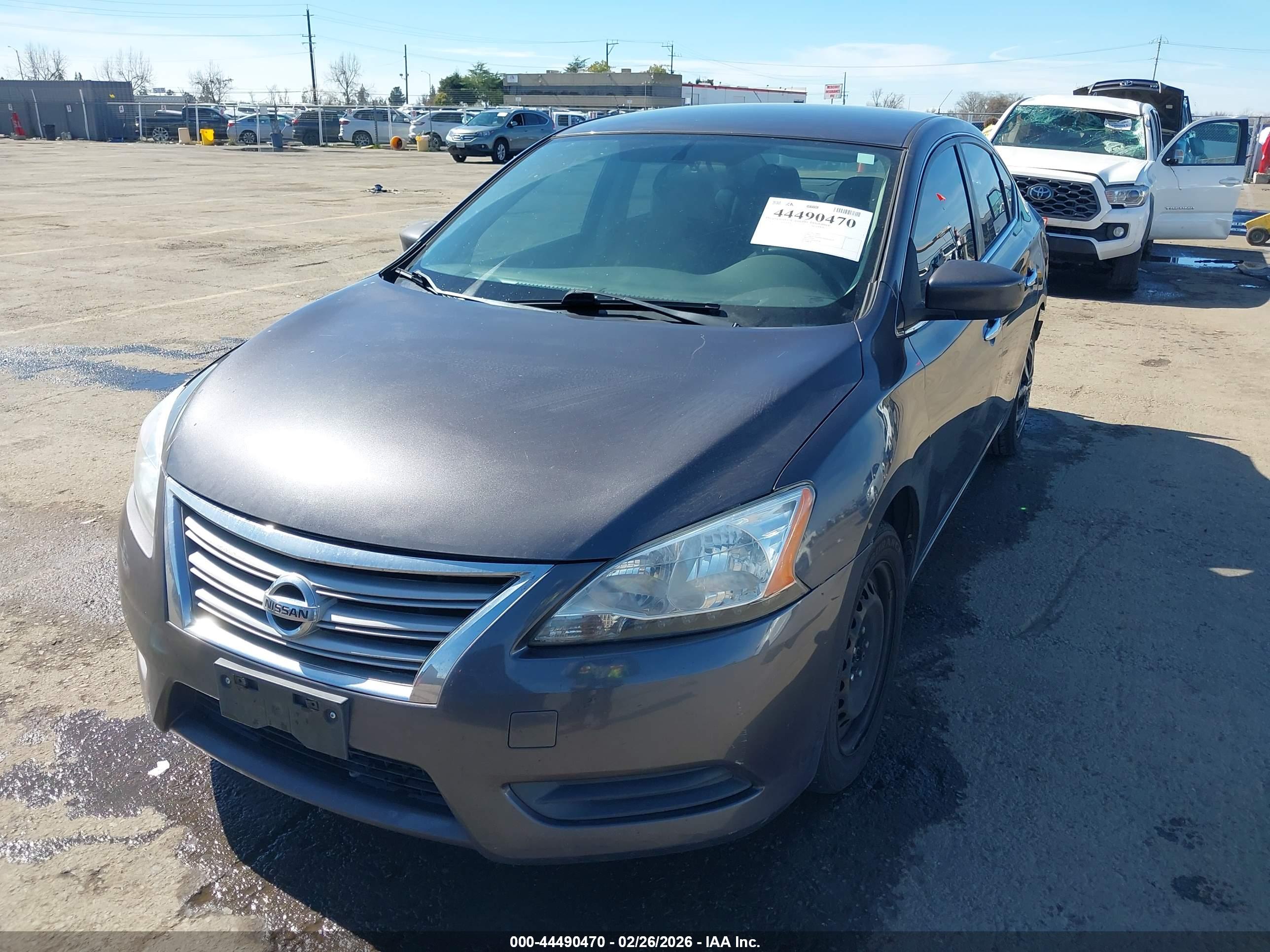 NISSAN SENTRA image 2