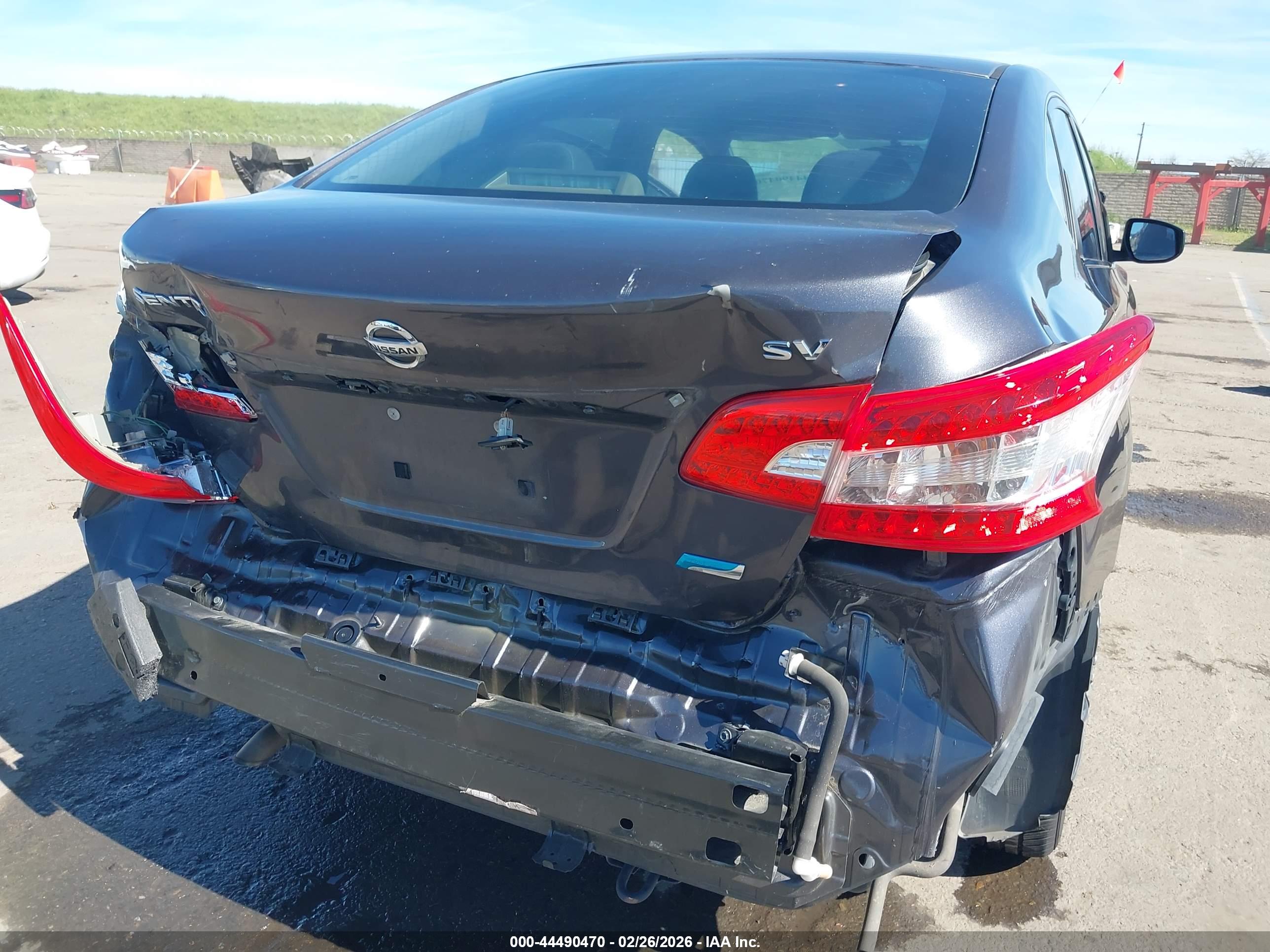 NISSAN SENTRA image 6