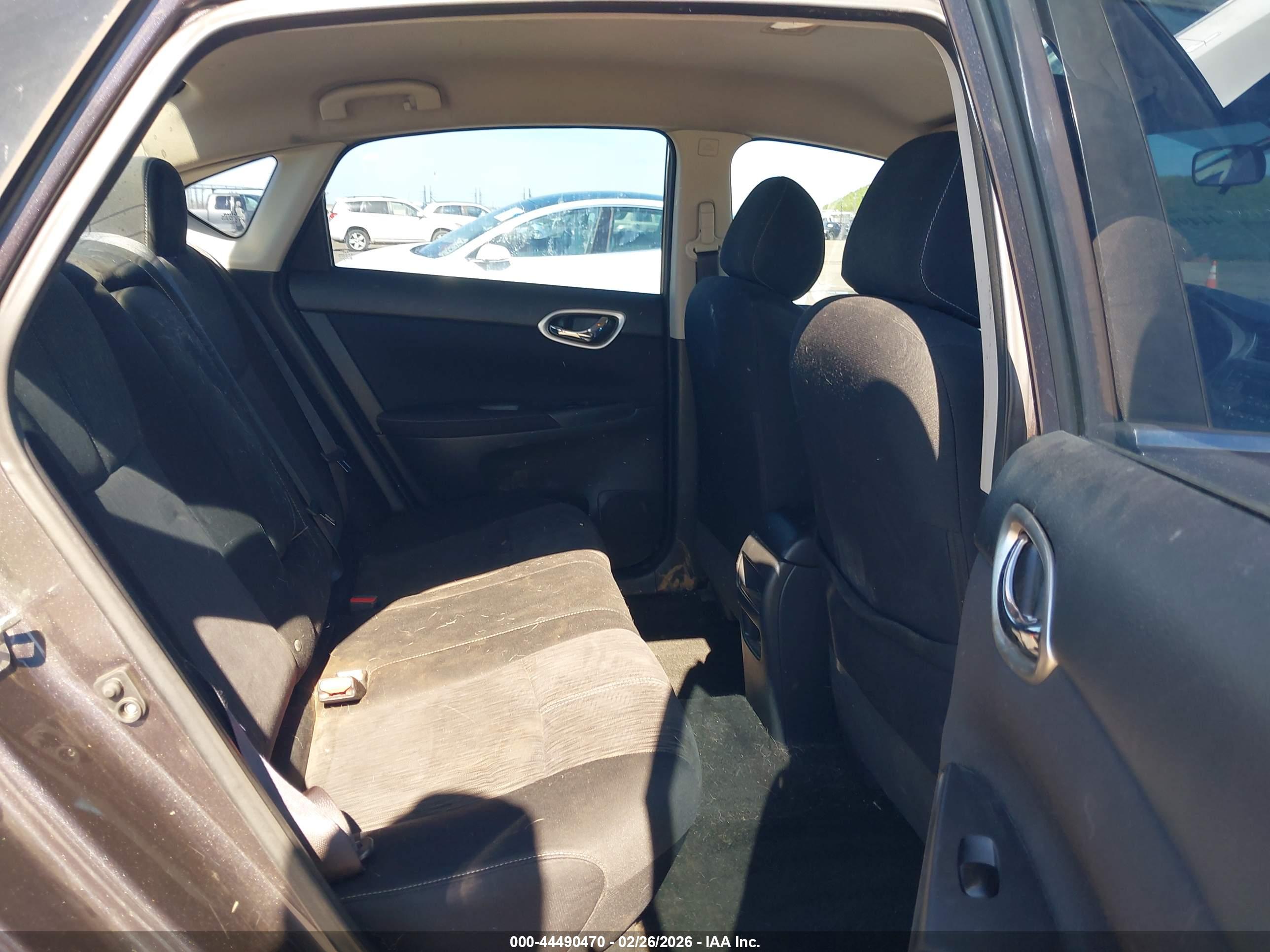 NISSAN SENTRA image 8