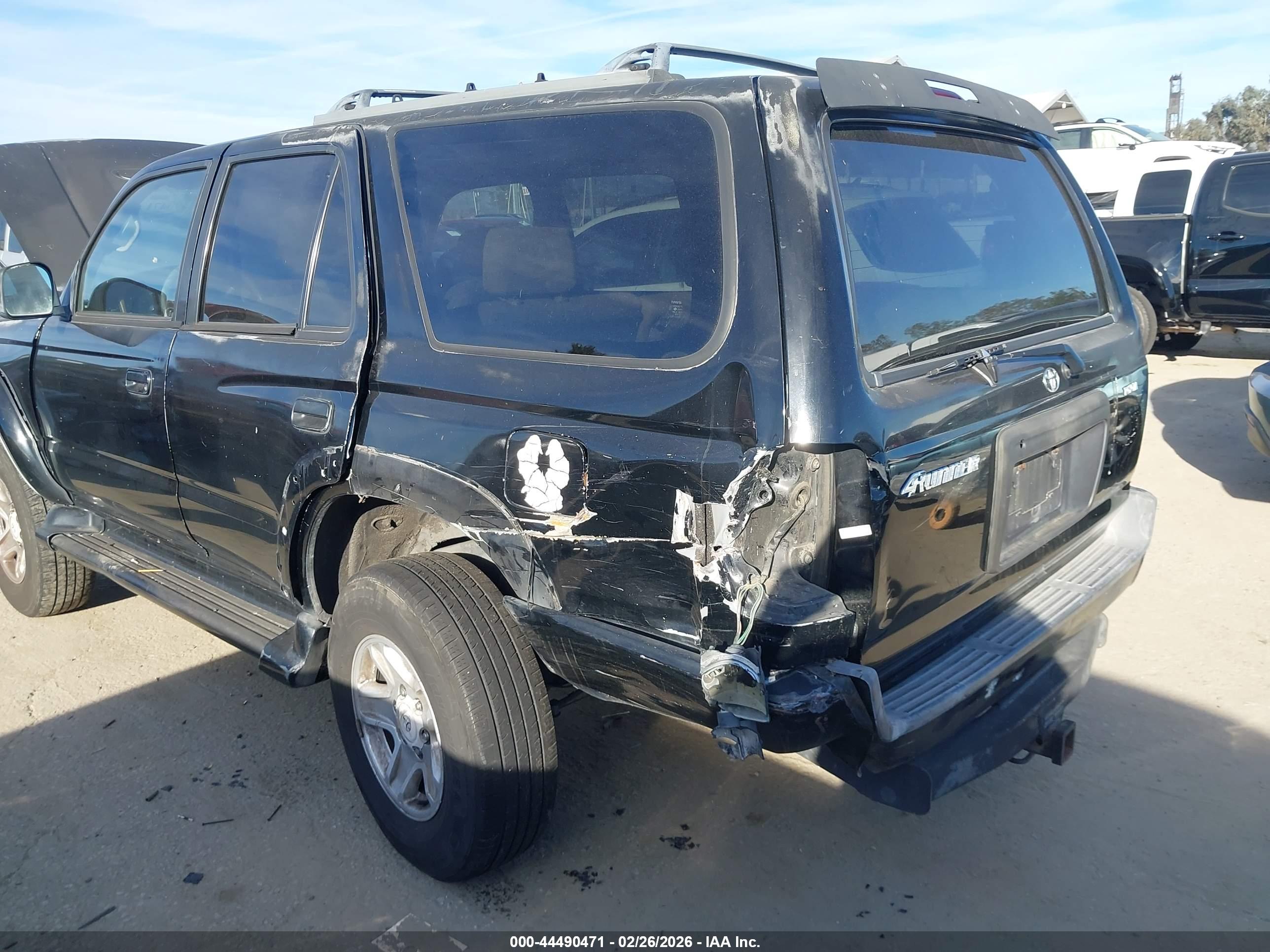TOYOTA 4RUNNER image 6