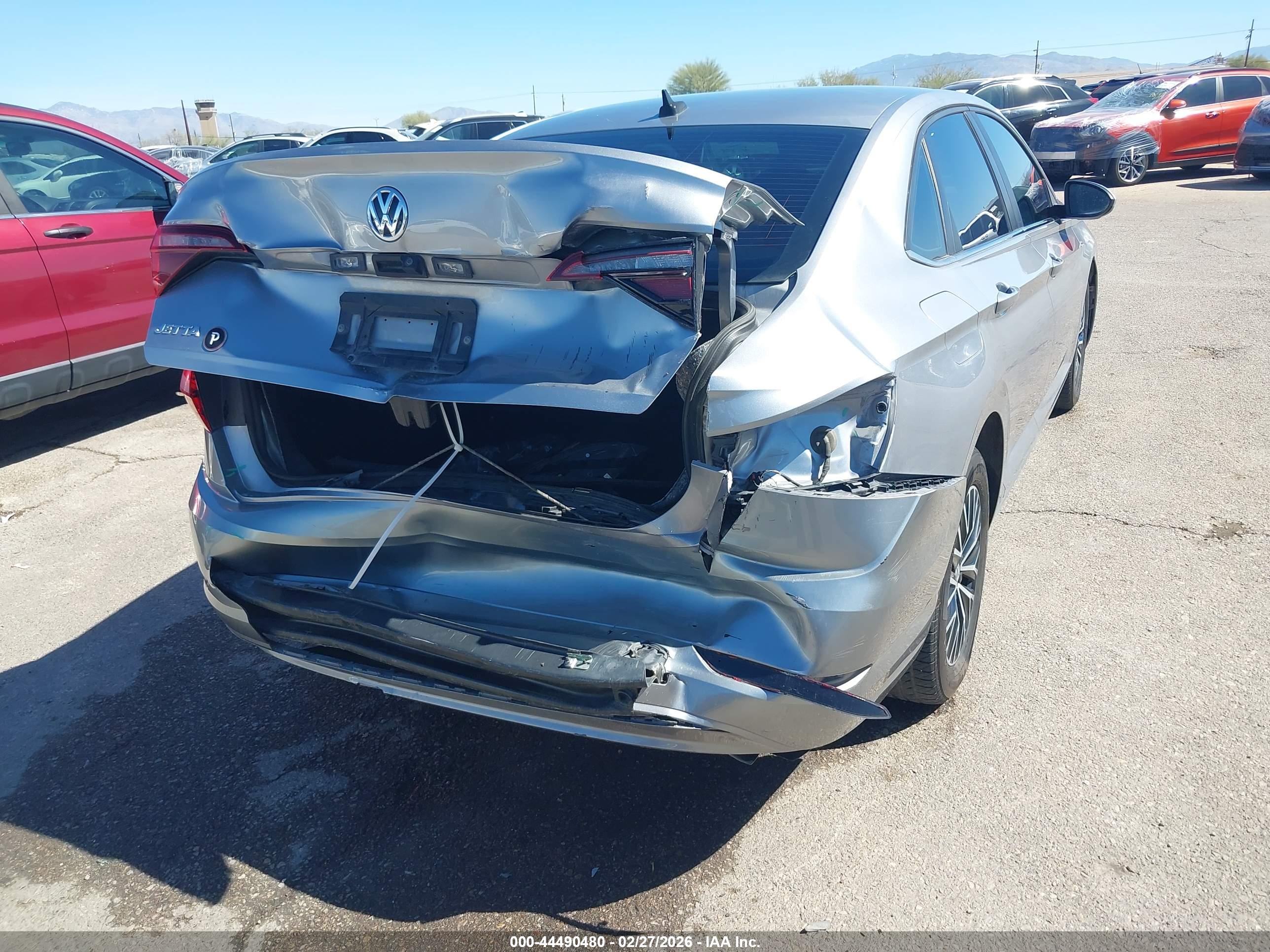 VOLKSWAGEN JETTA image 6