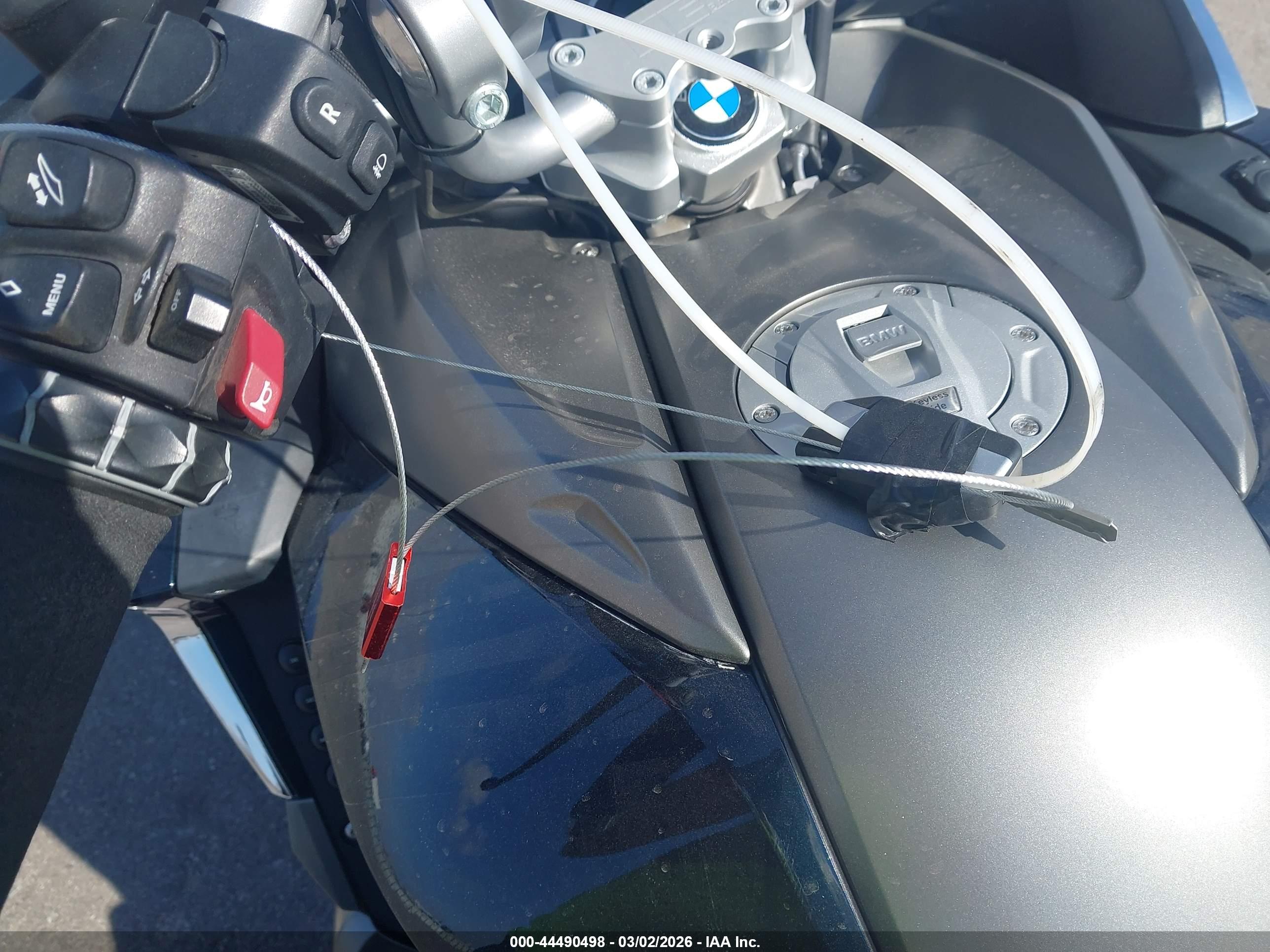 BMW K1600 image 11