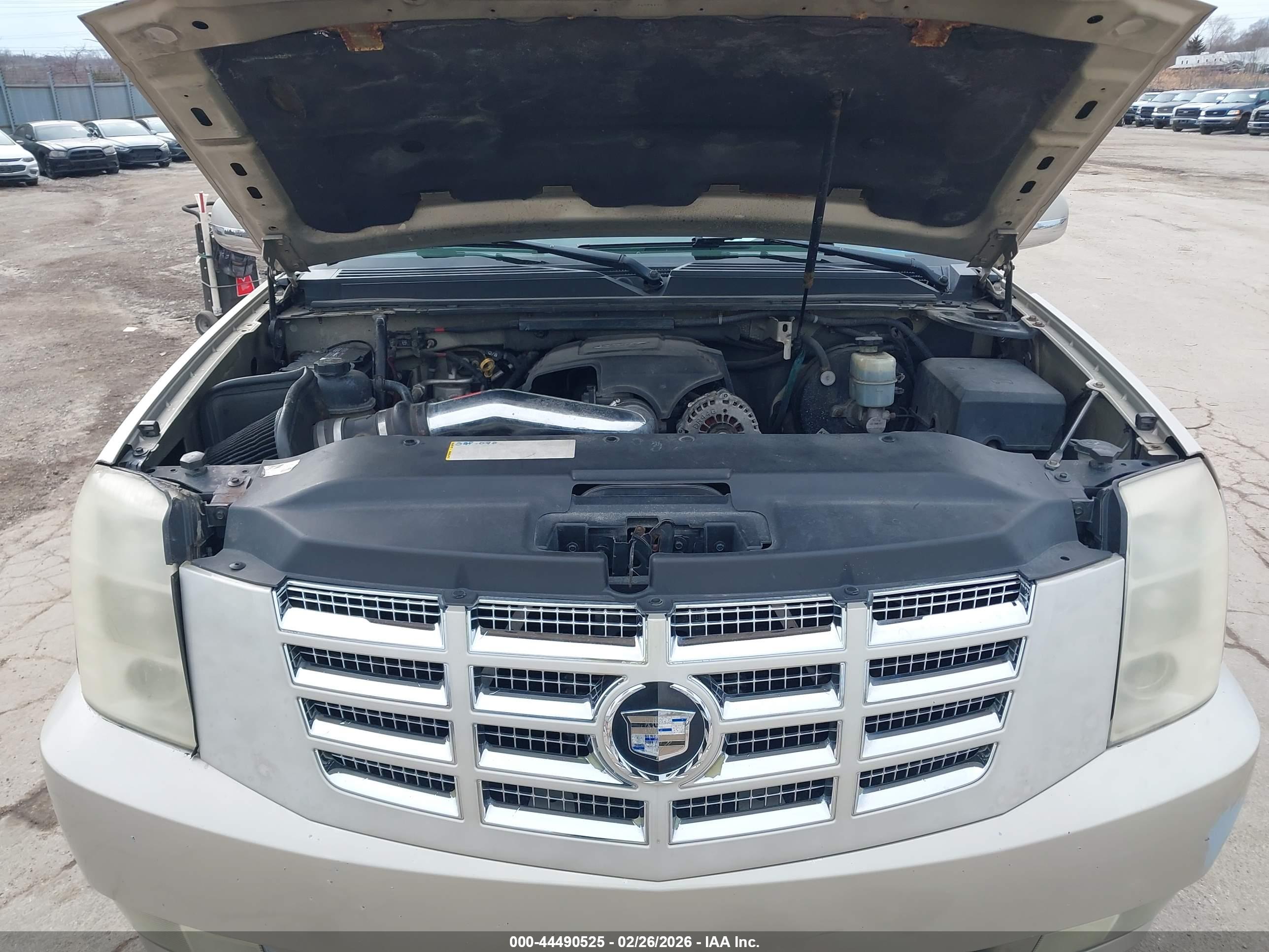 CADILLAC ESCALADE image 10