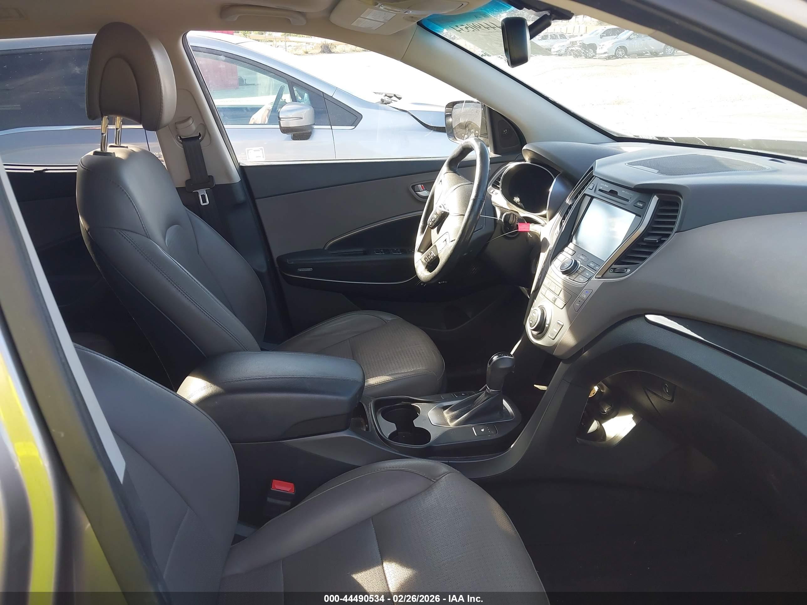 HYUNDAI SANTA image 5
