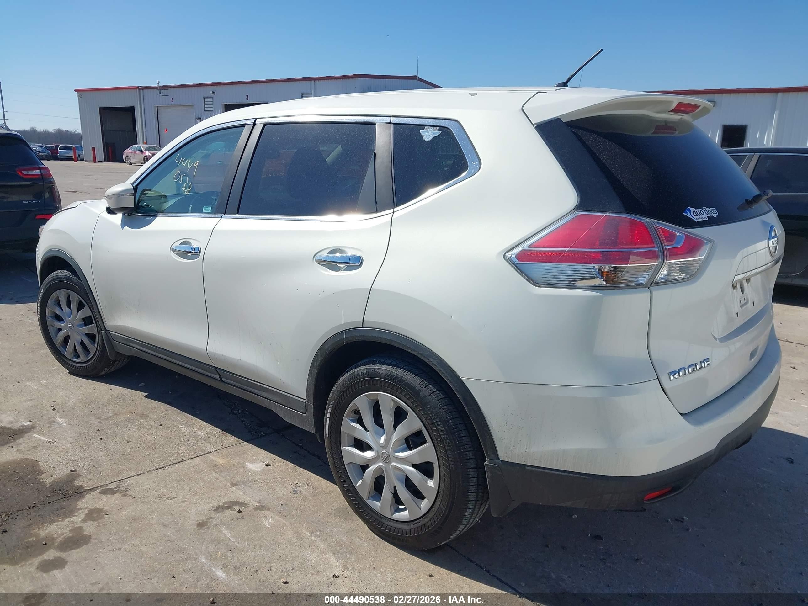 NISSAN ROGUE image 3