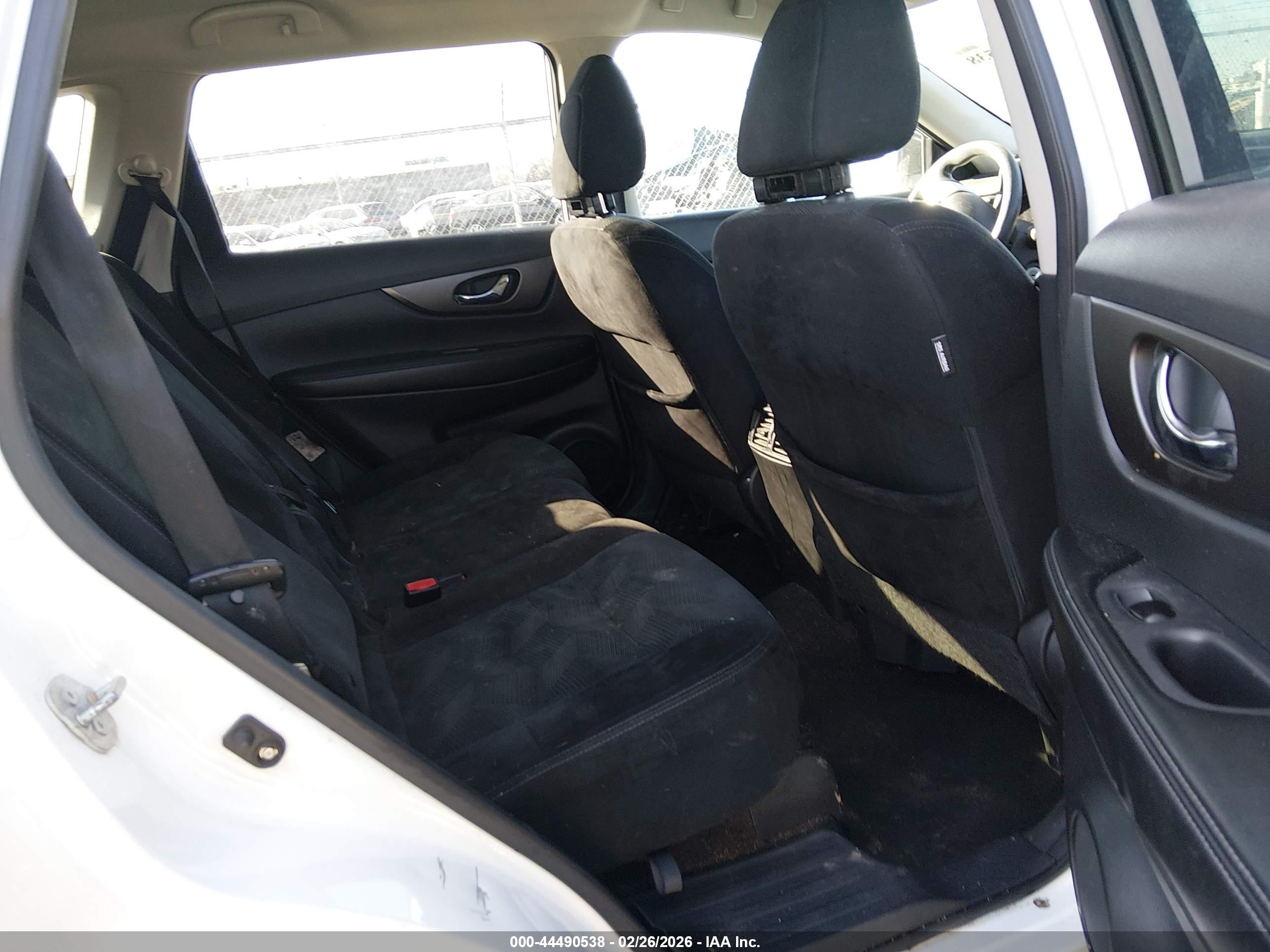 NISSAN ROGUE image 8
