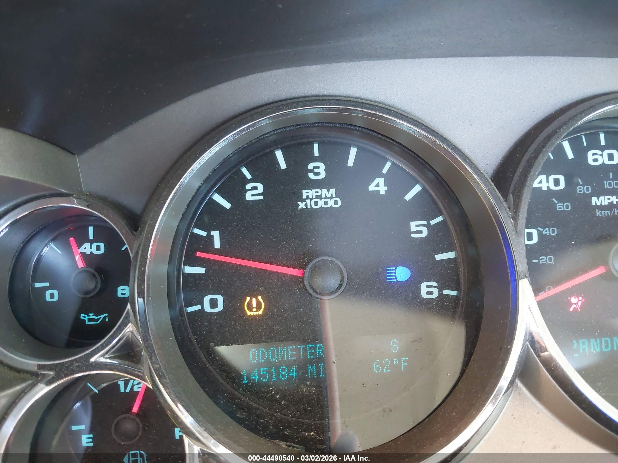 CHEVROLET SILVERADO image 7