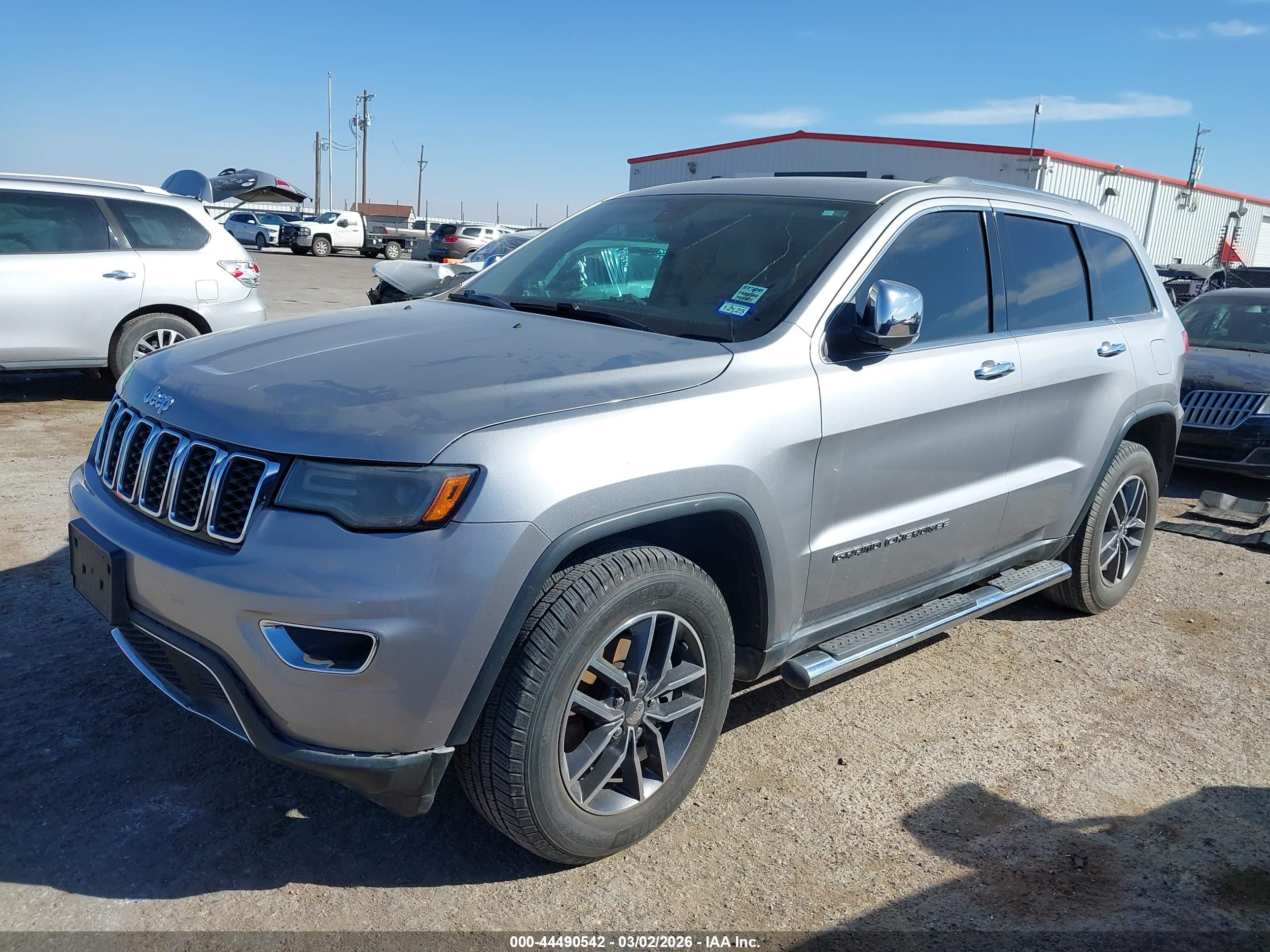 JEEP GRAND image 2