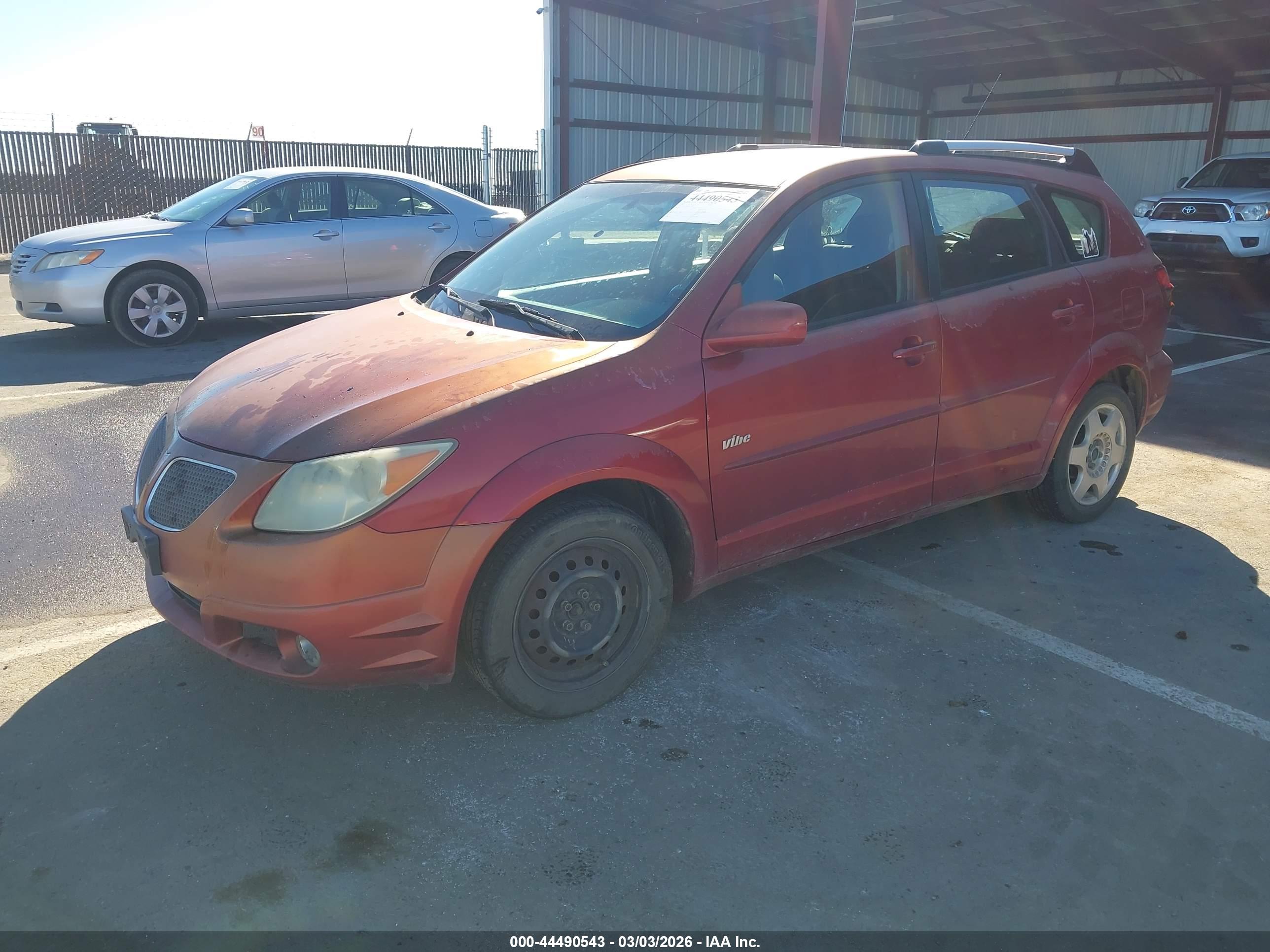 PONTIAC VIBE image 2