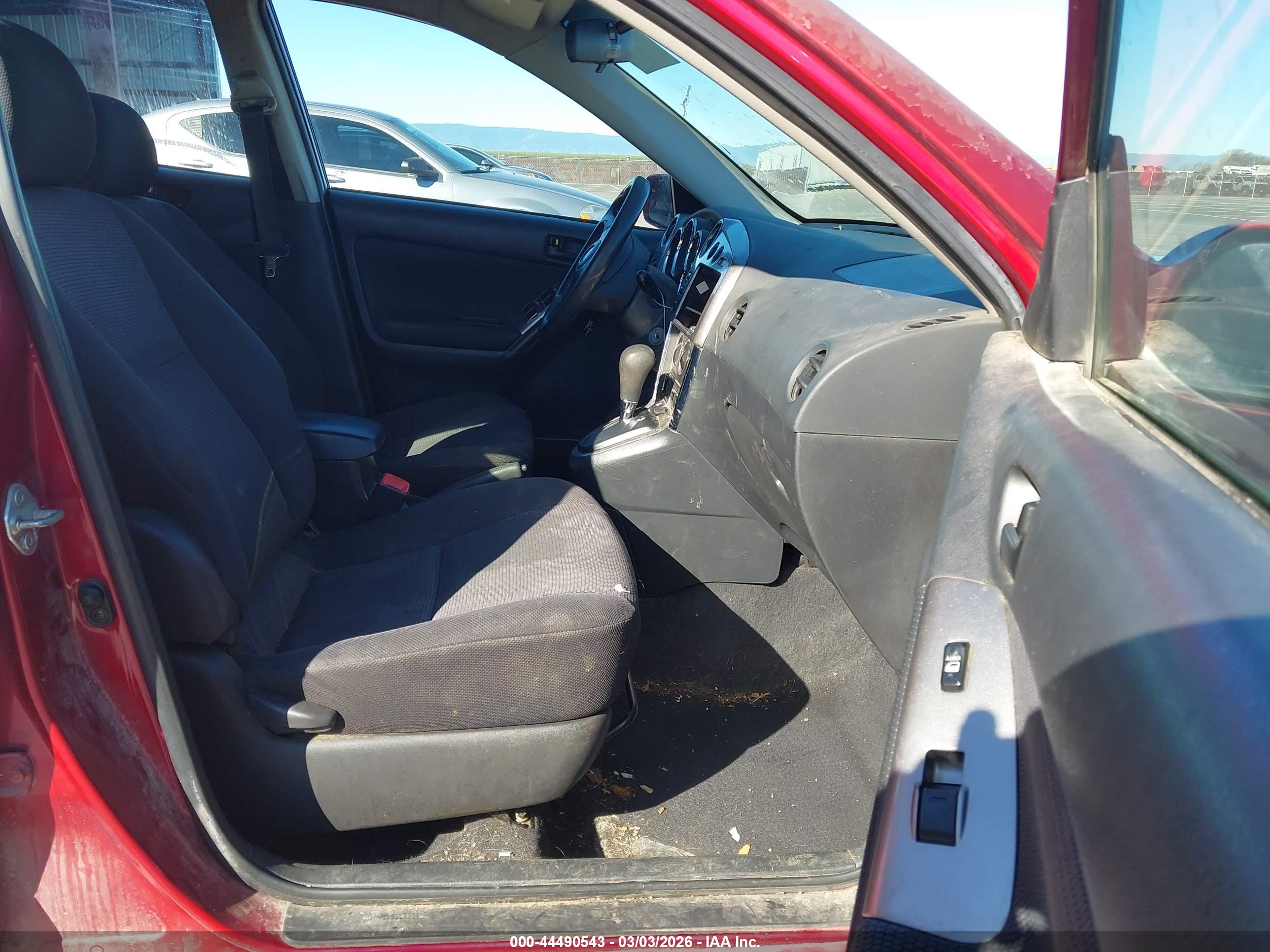 PONTIAC VIBE image 5