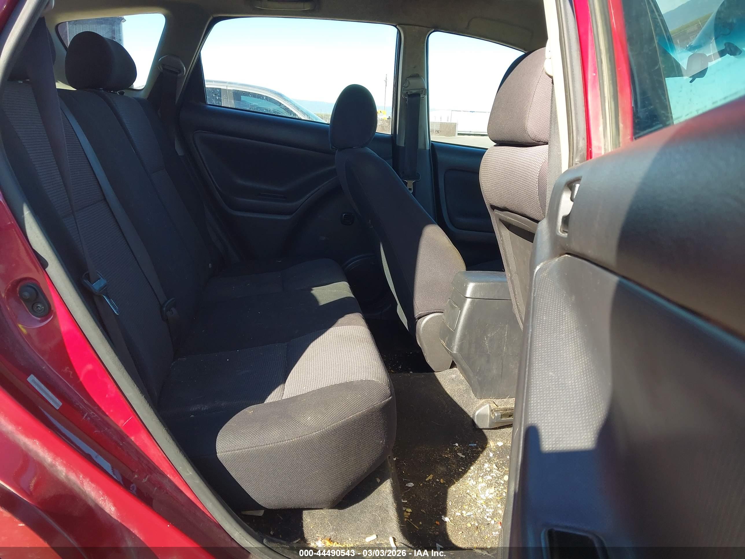 PONTIAC VIBE image 8