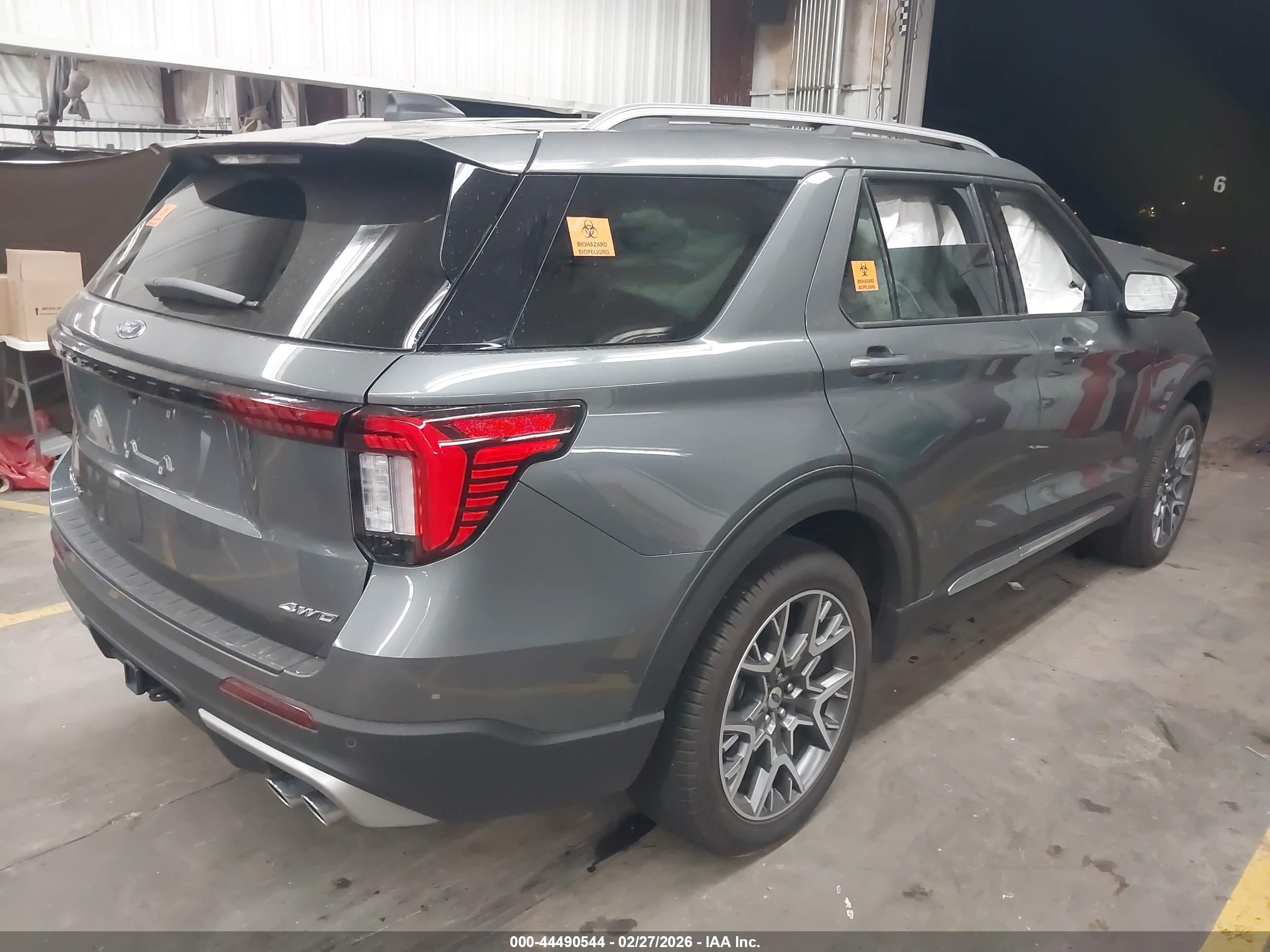 FORD EXPLORER image 4