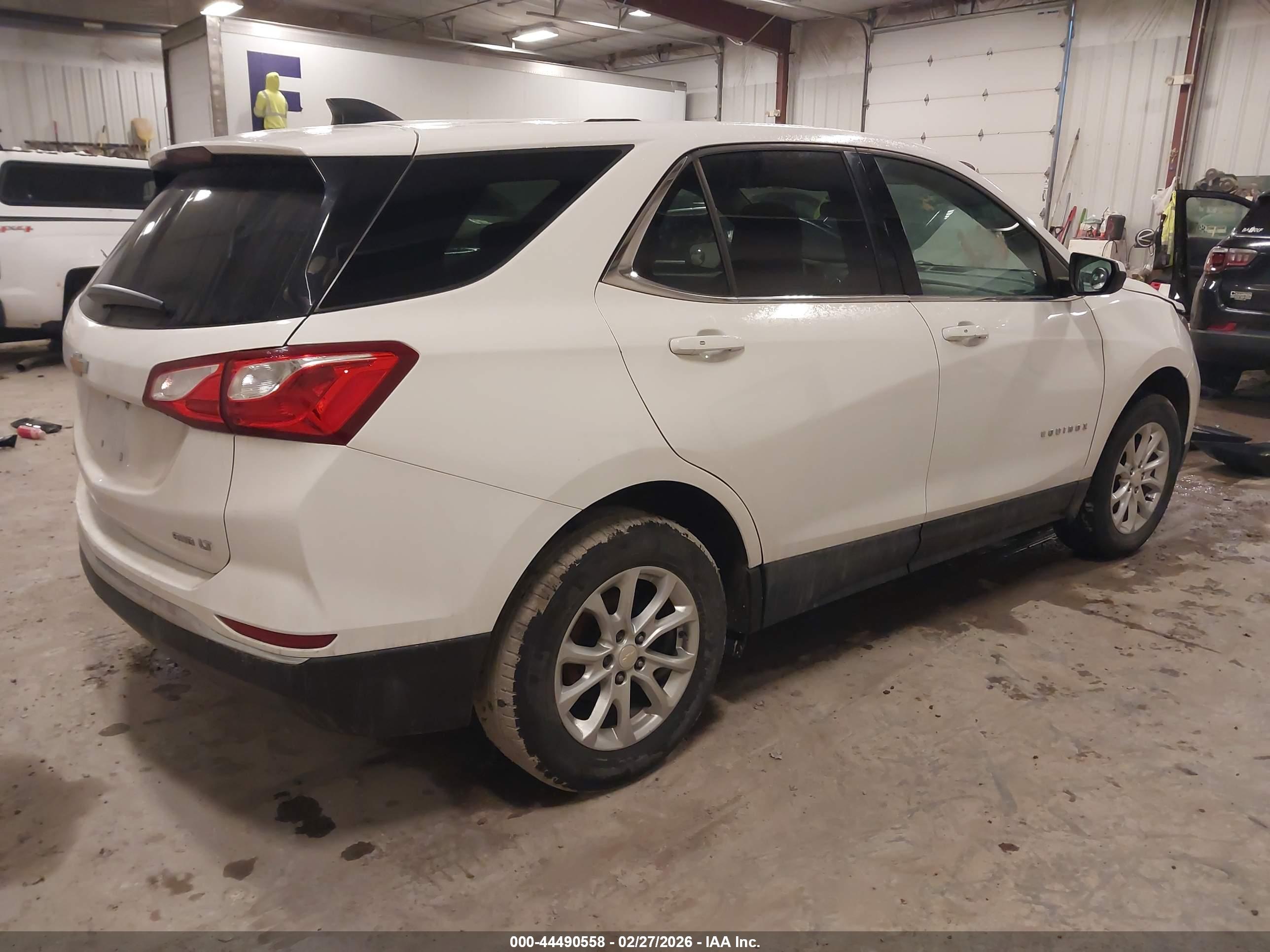 CHEVROLET EQUINOX image 4