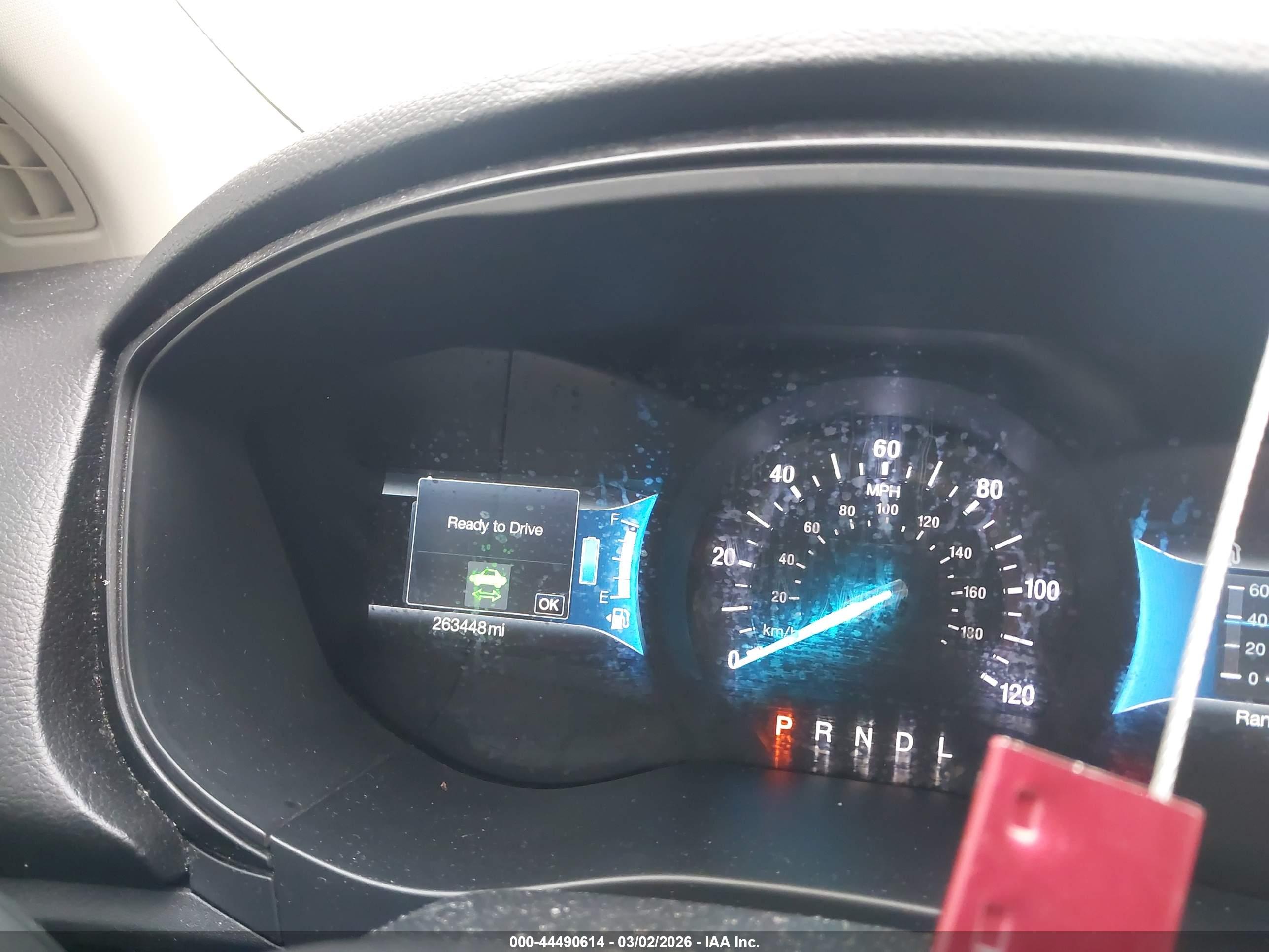 FORD FUSION image 7