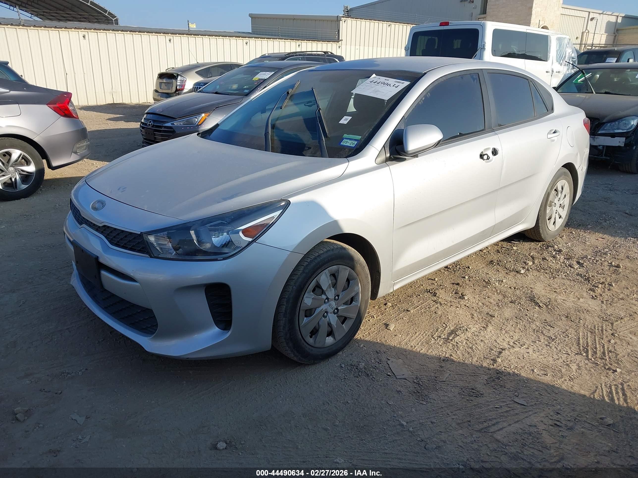 KIA RIO image 2