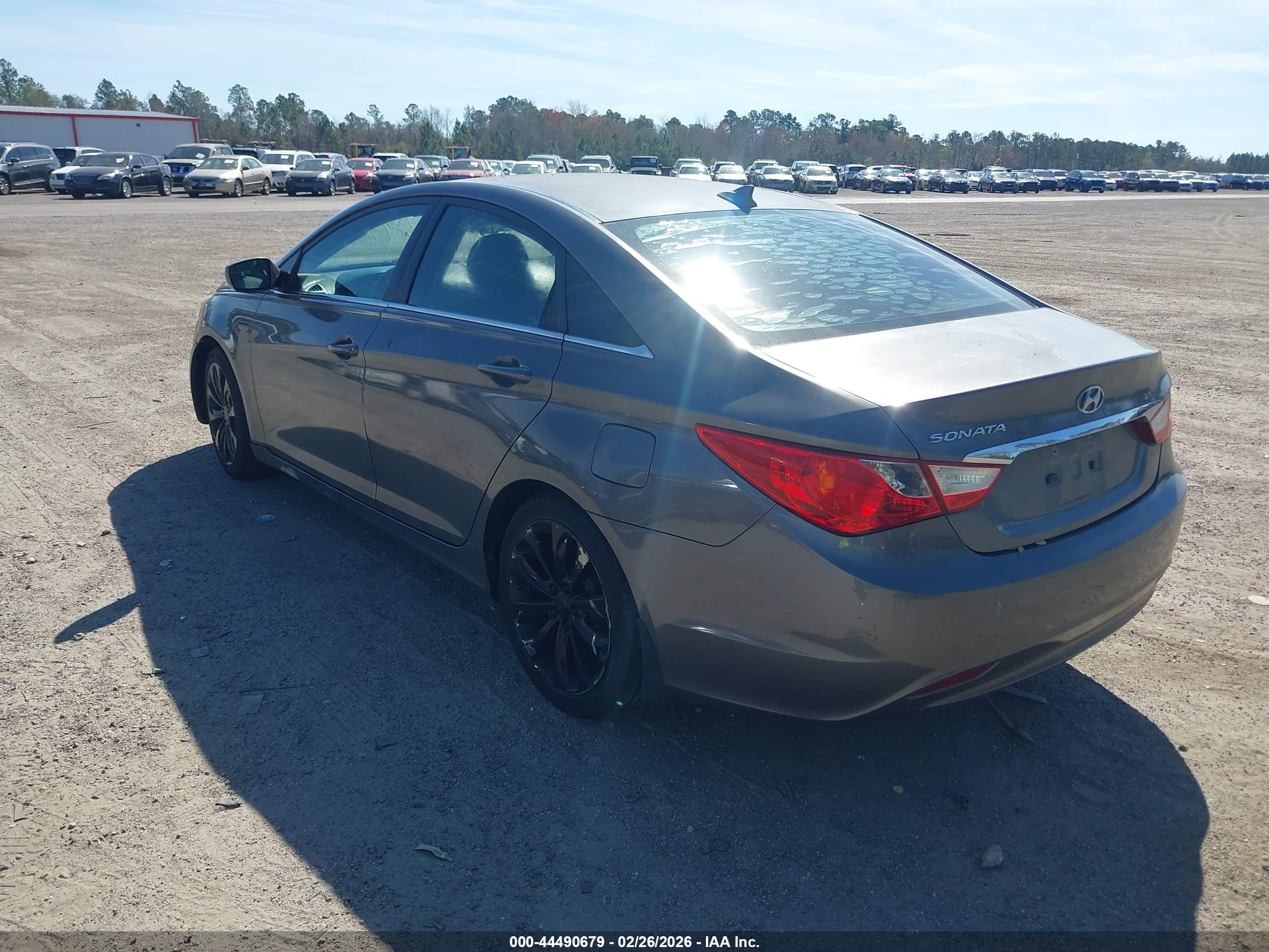 HYUNDAI SONATA image 3