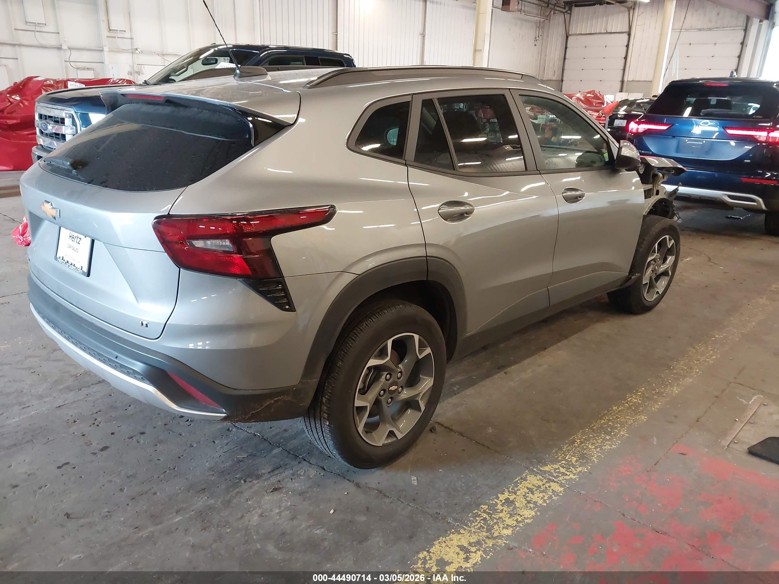 CHEVROLET TRAX image 4