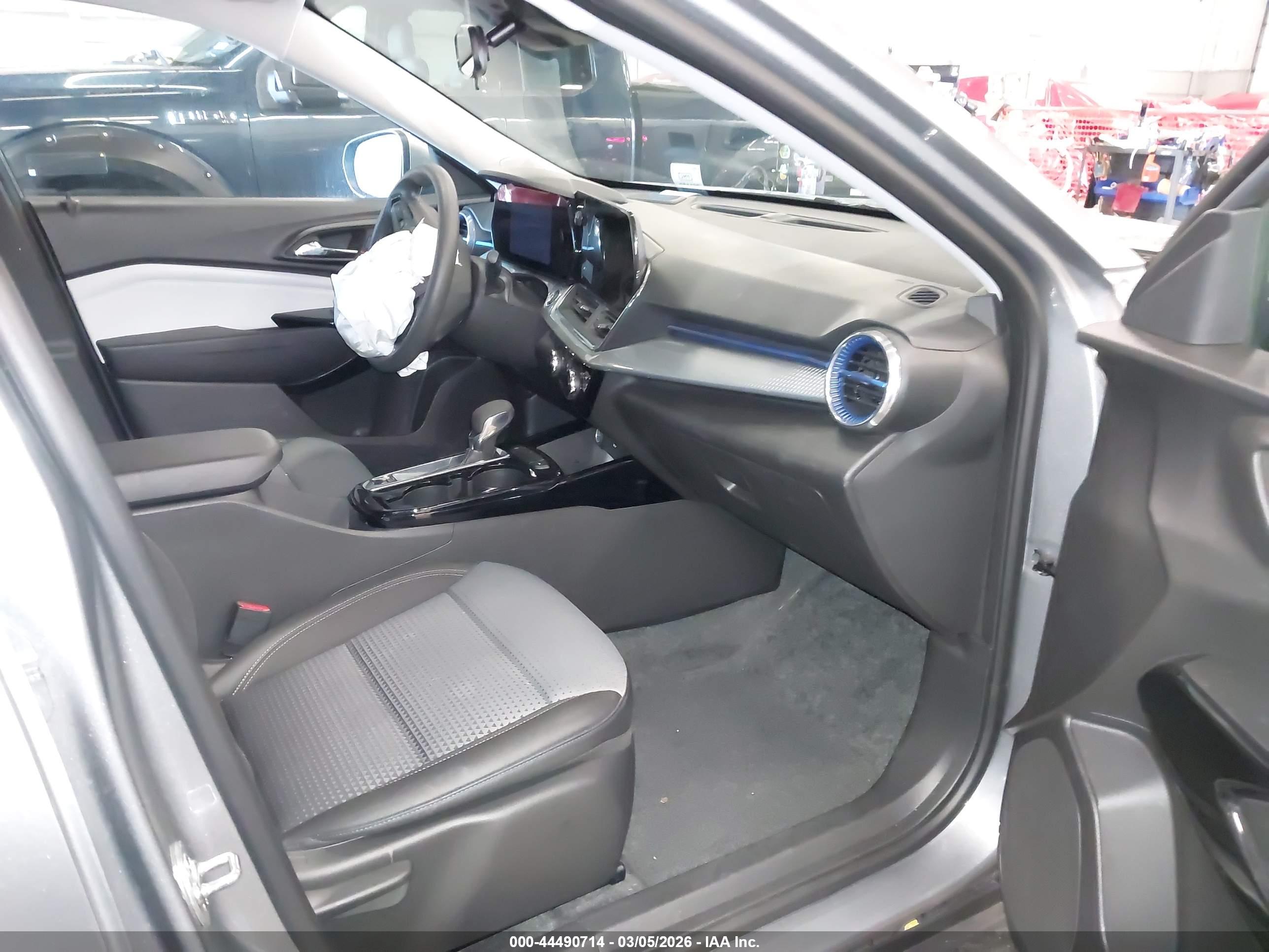 CHEVROLET TRAX image 5