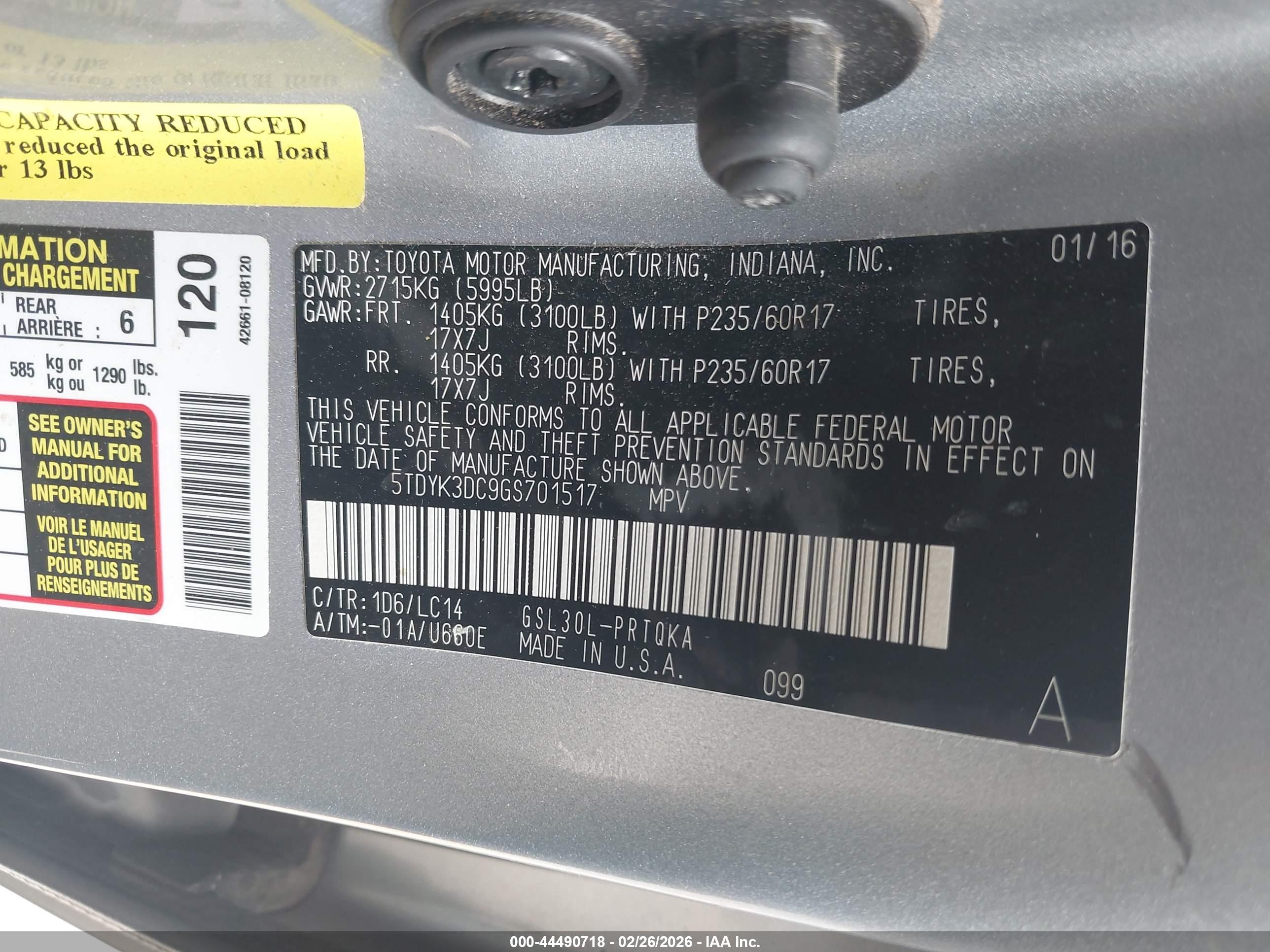 TOYOTA SIENNA image 9