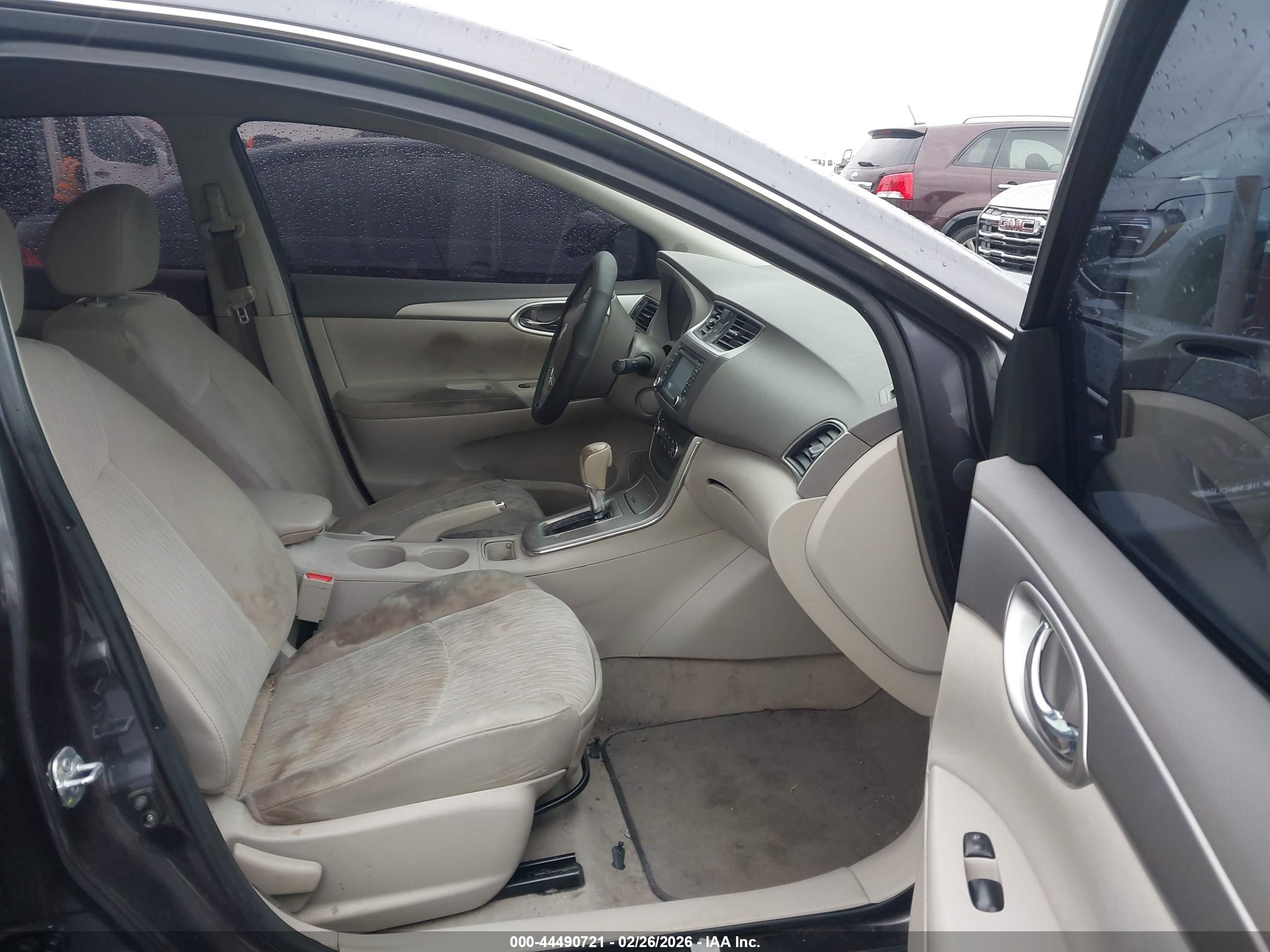 NISSAN SENTRA image 5