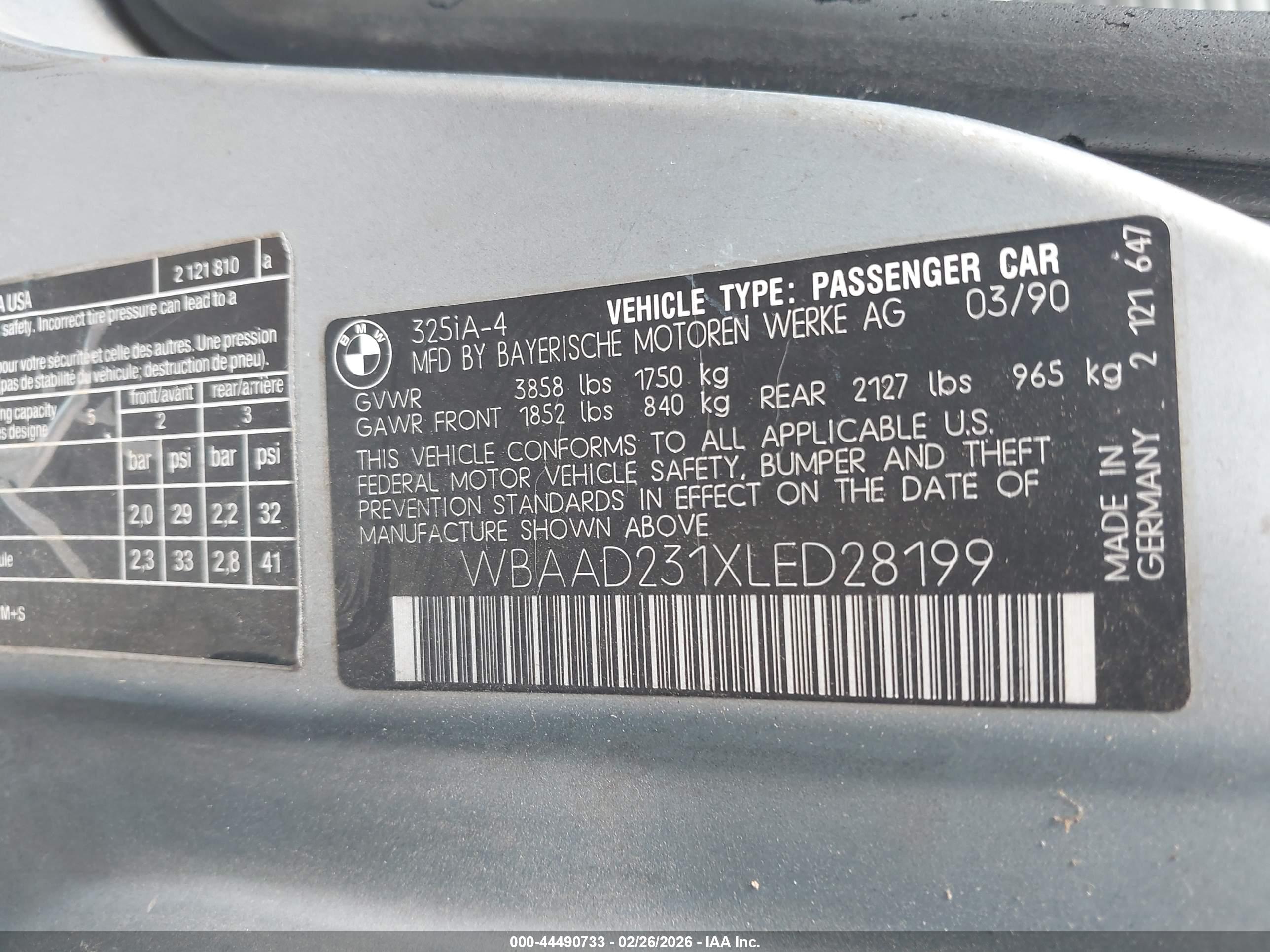 BMW 325 image 9