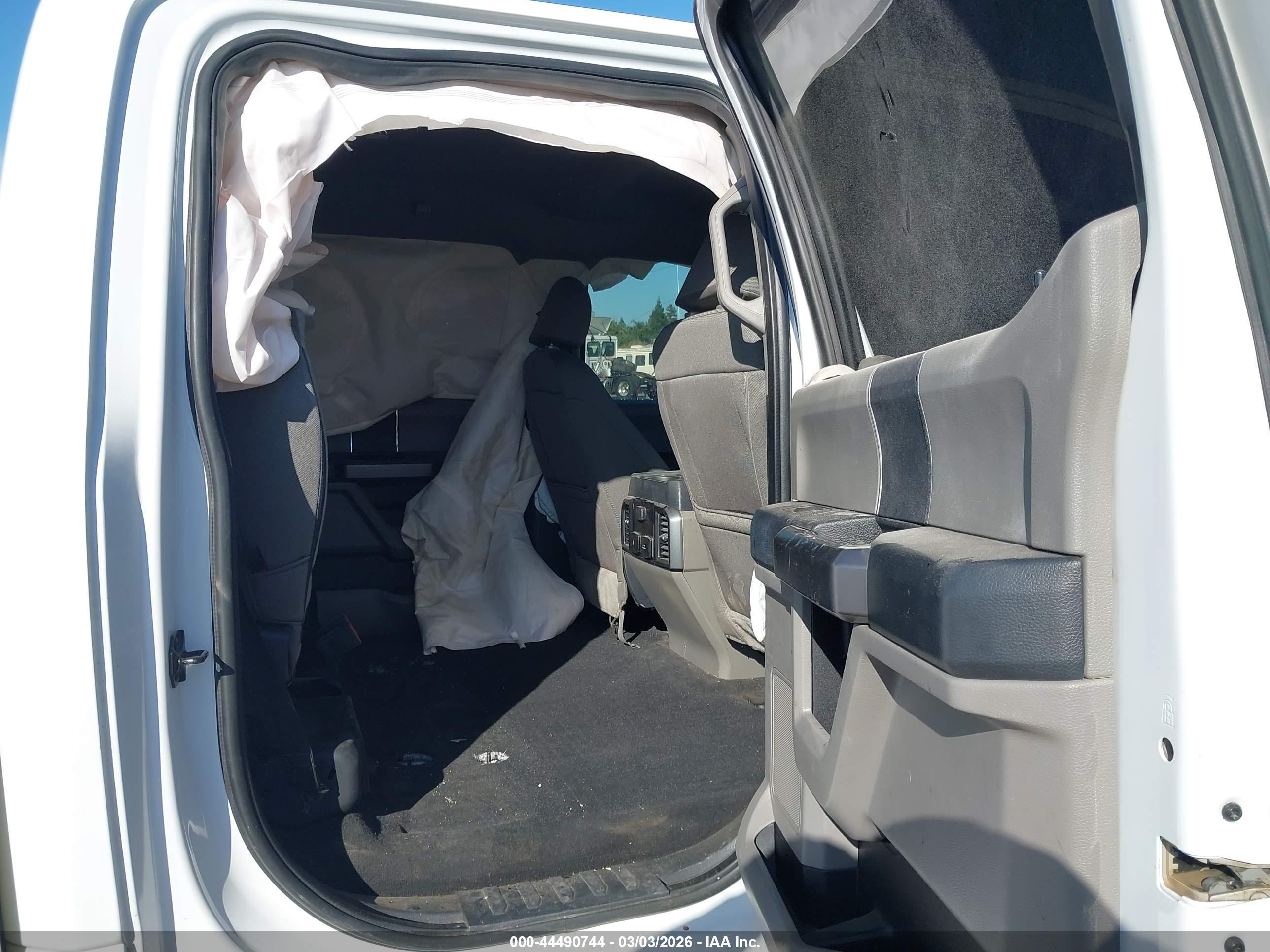FORD F-250 image 8