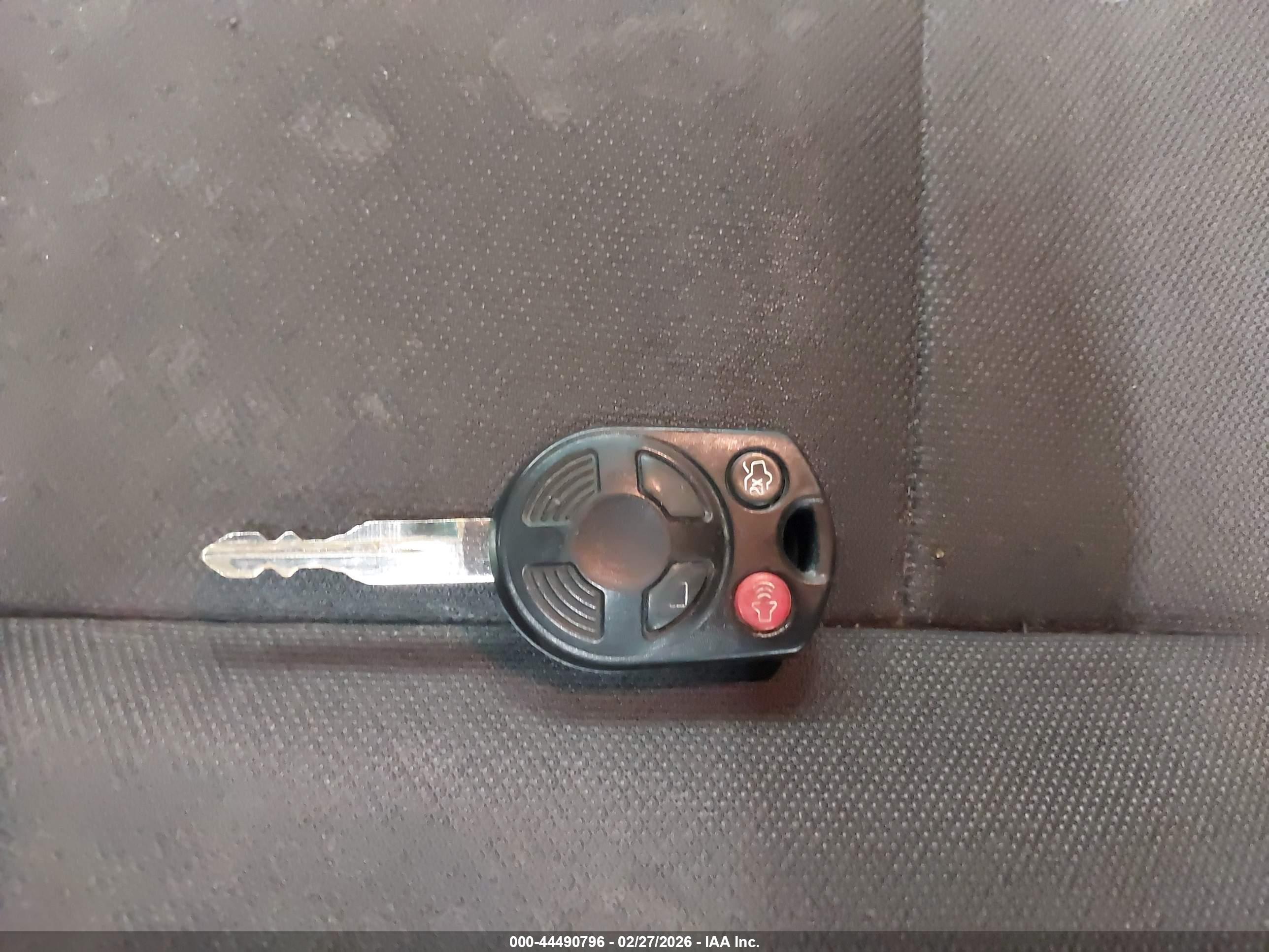 FORD ESCAPE image 11