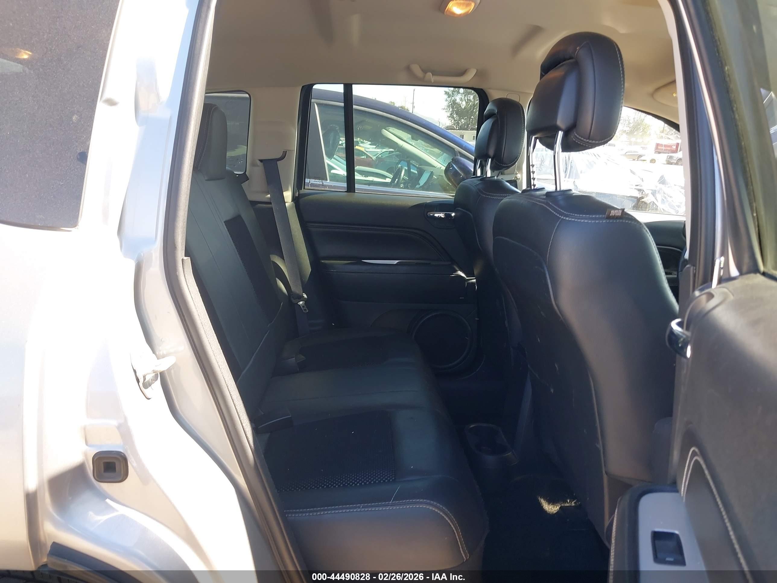 JEEP COMPASS image 8