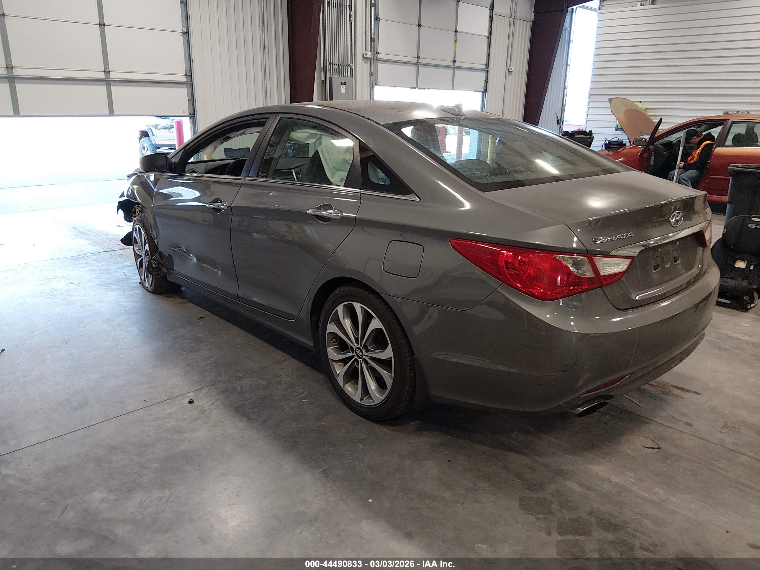 HYUNDAI SONATA image 3