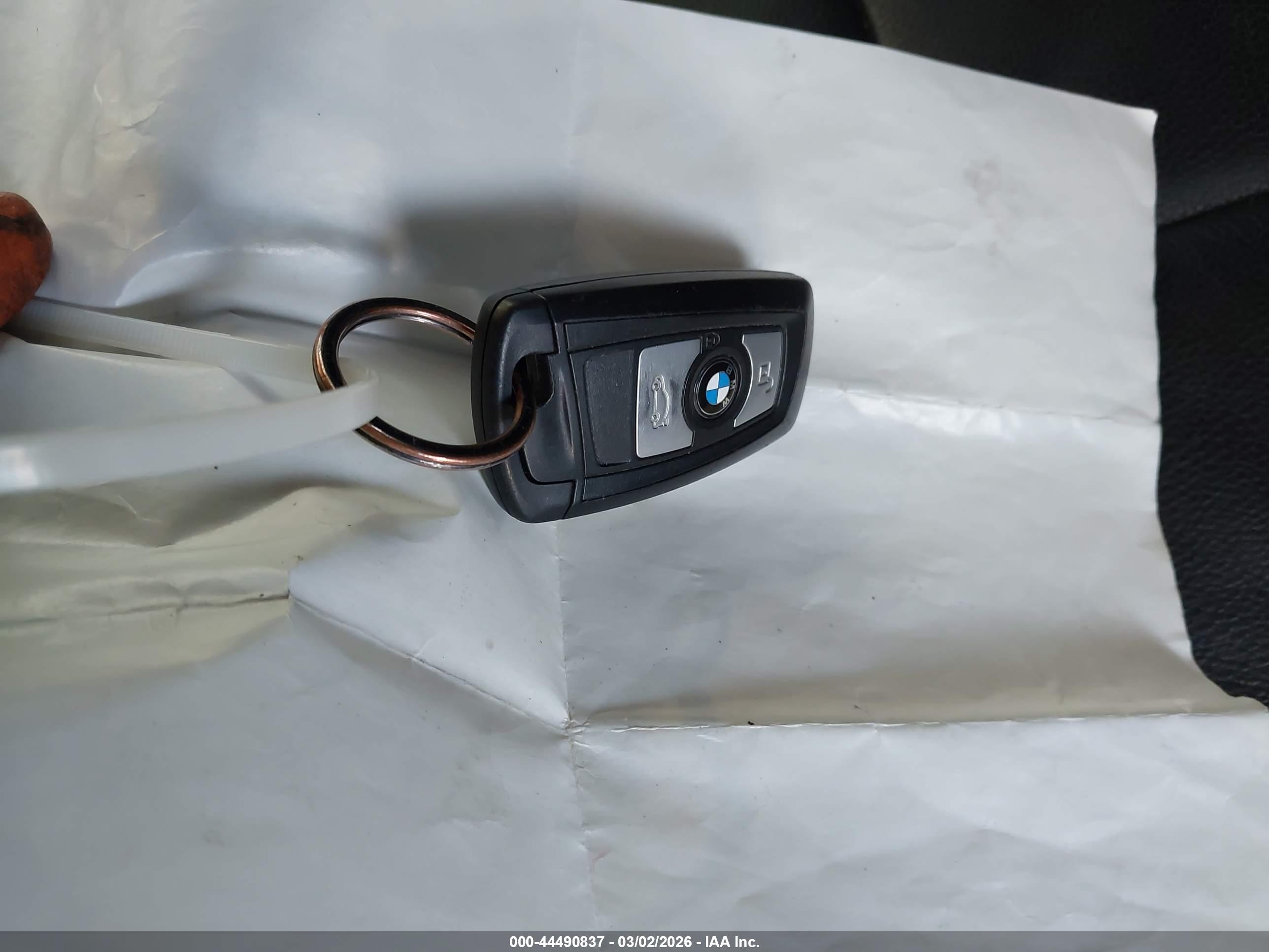 BMW 328I image 11