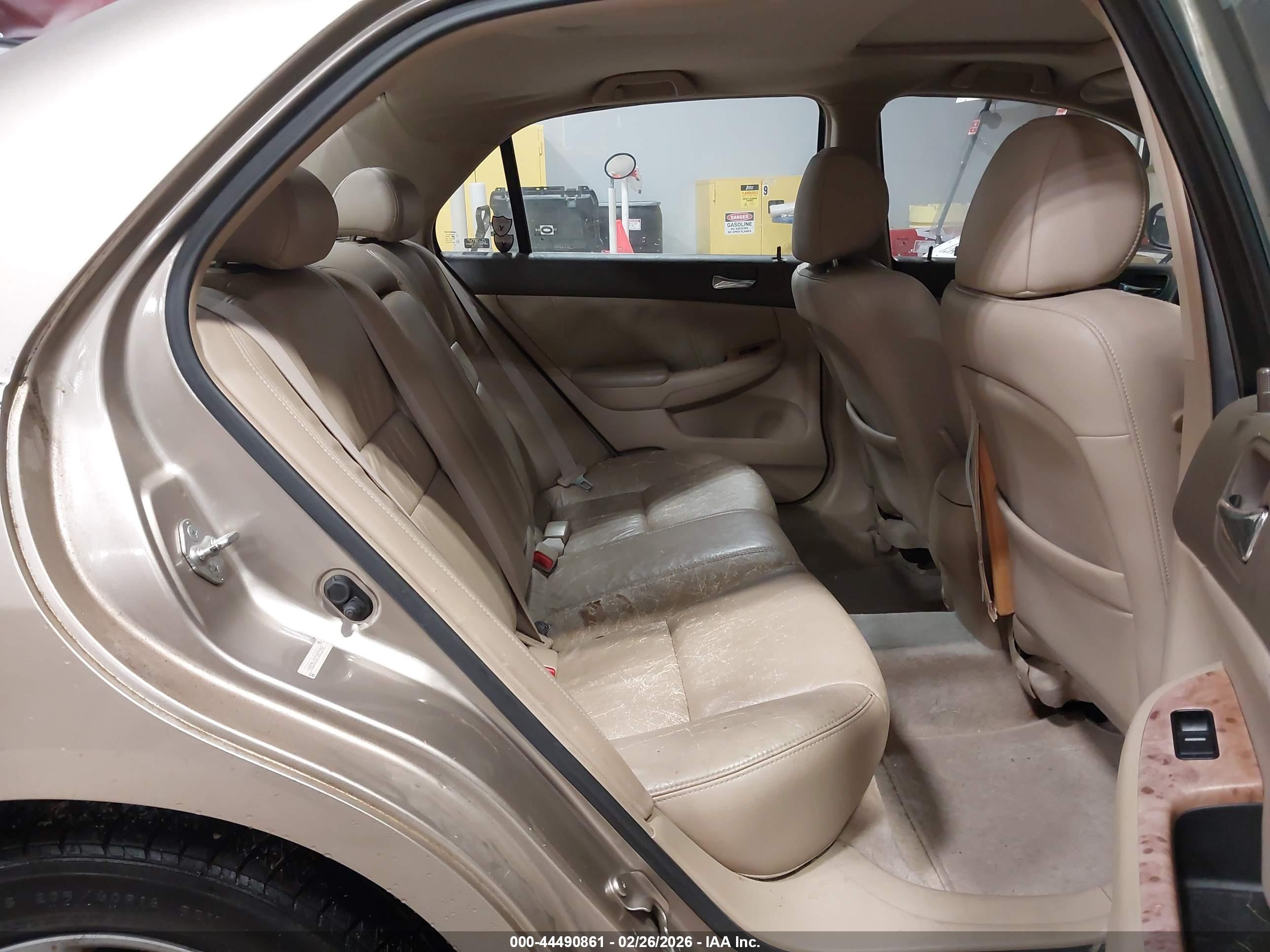 HONDA ACCORD image 8