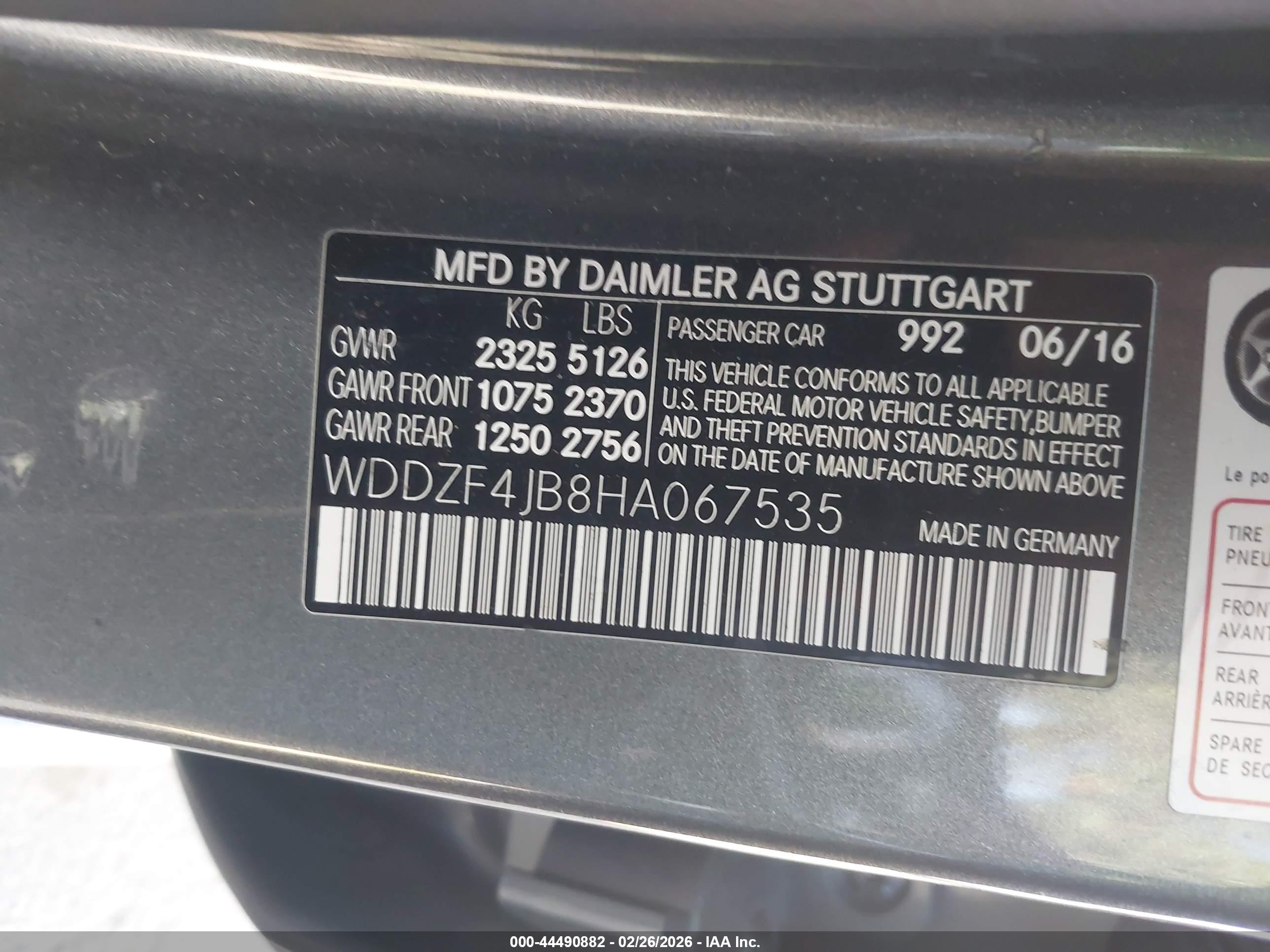 MERCEDES-BENZ E image 9