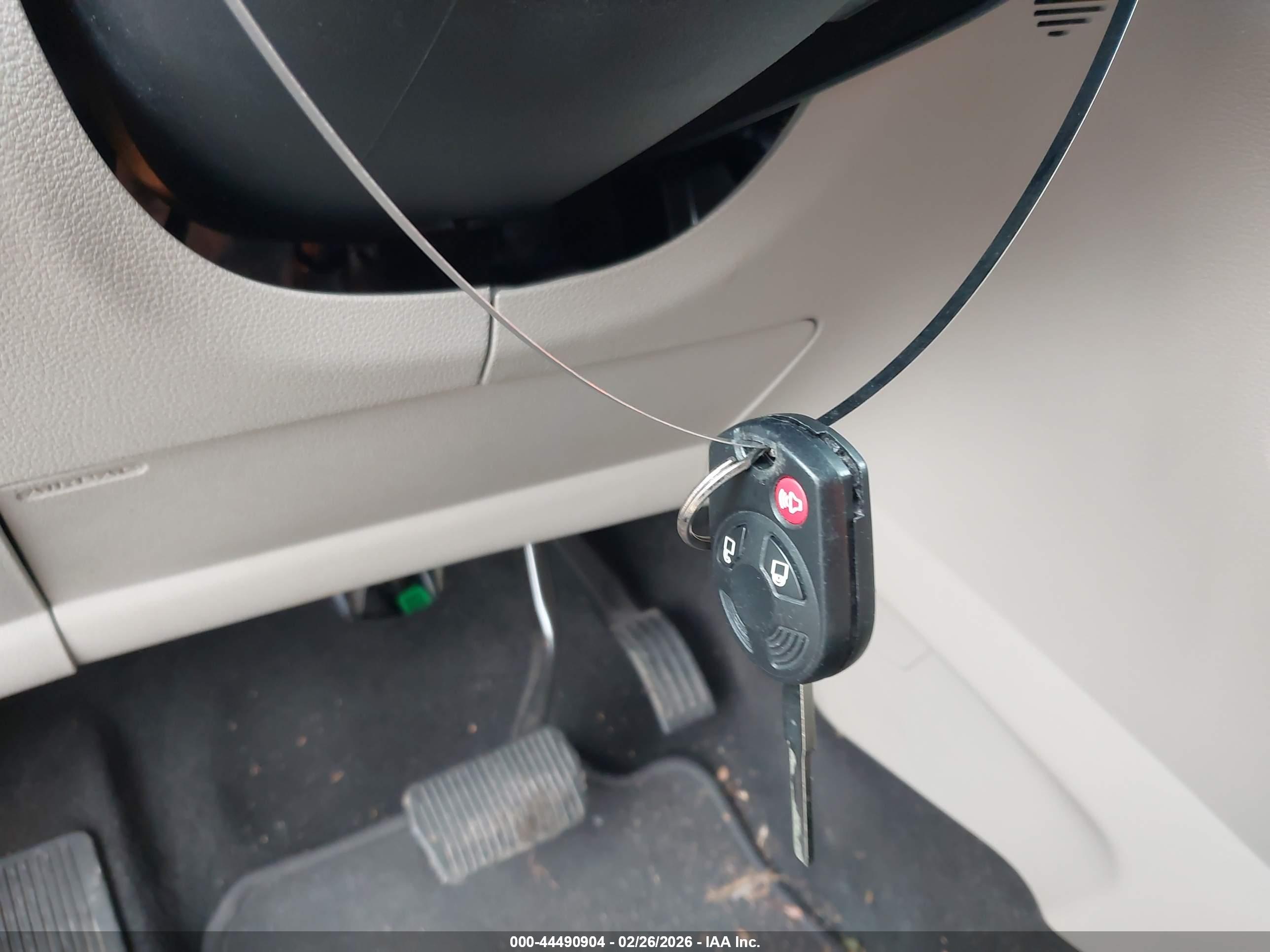 FORD ESCAPE image 11
