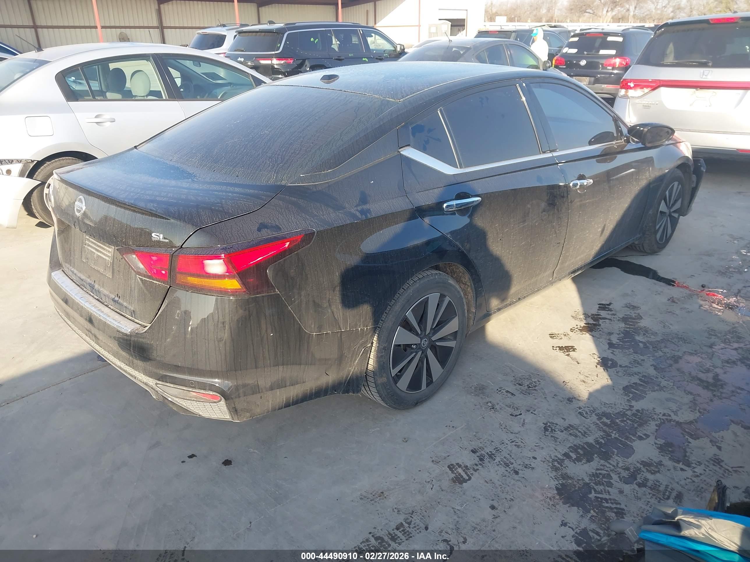 NISSAN ALTIMA image 4