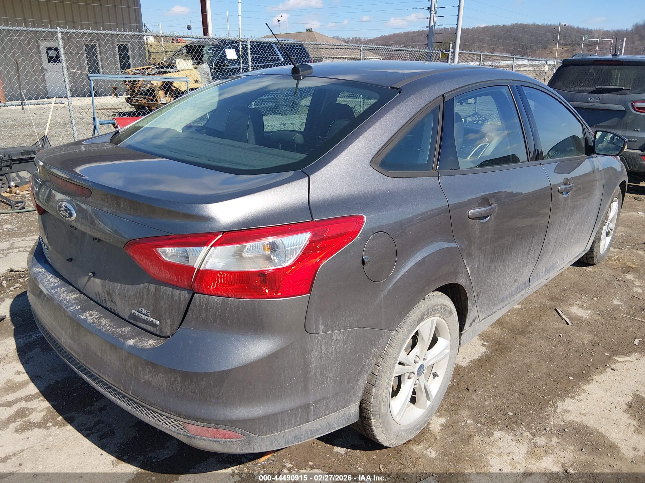 FORD FOCUS image 4