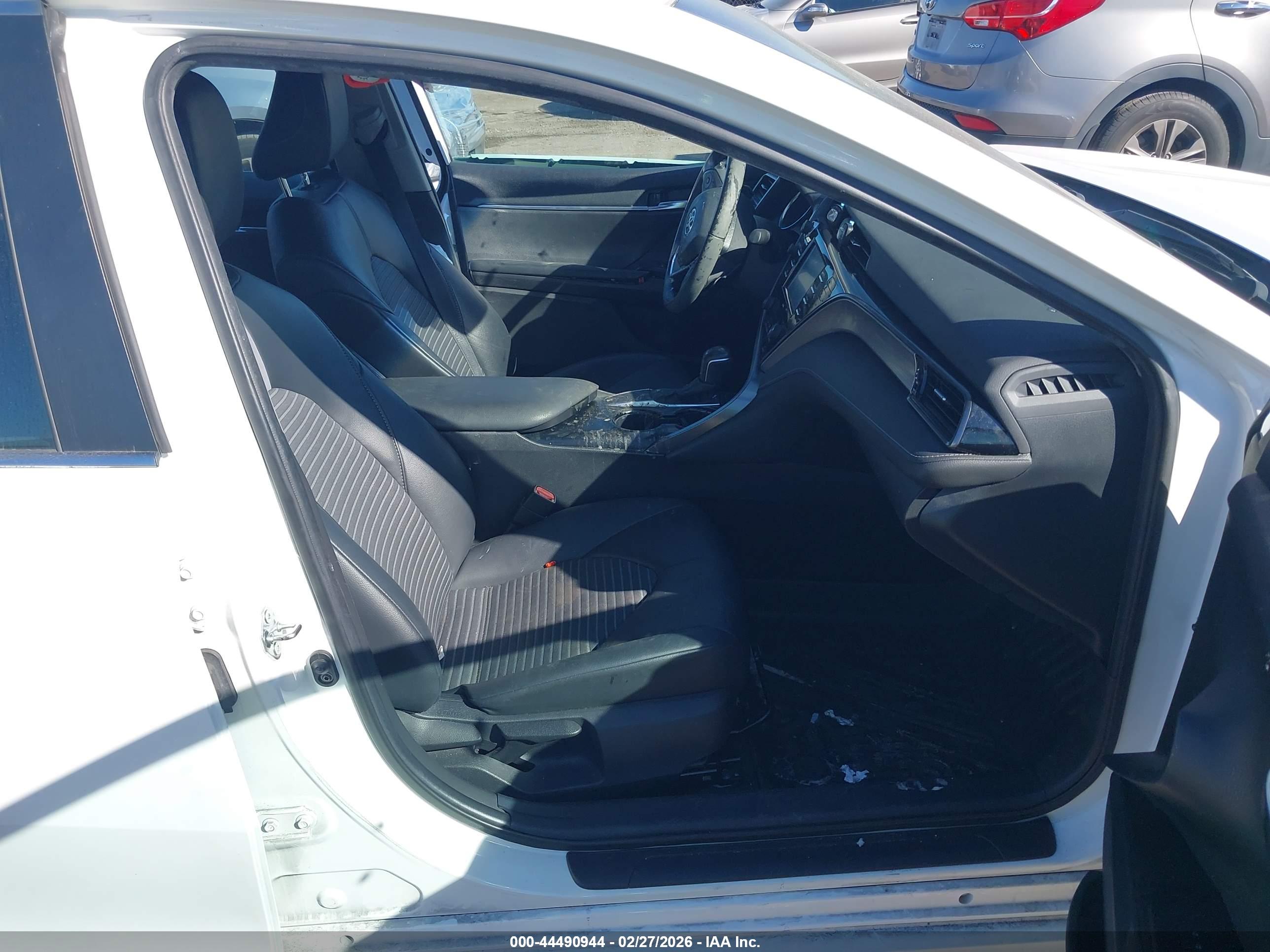TOYOTA CAMRY image 5