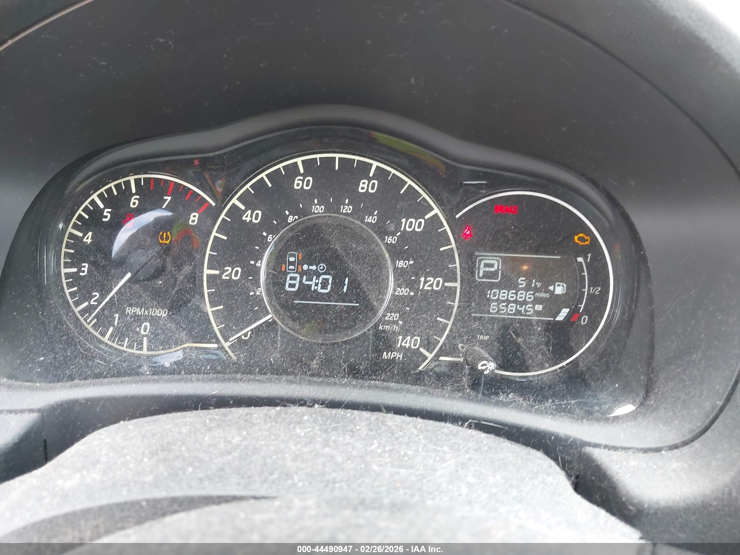 NISSAN VERSA image 7