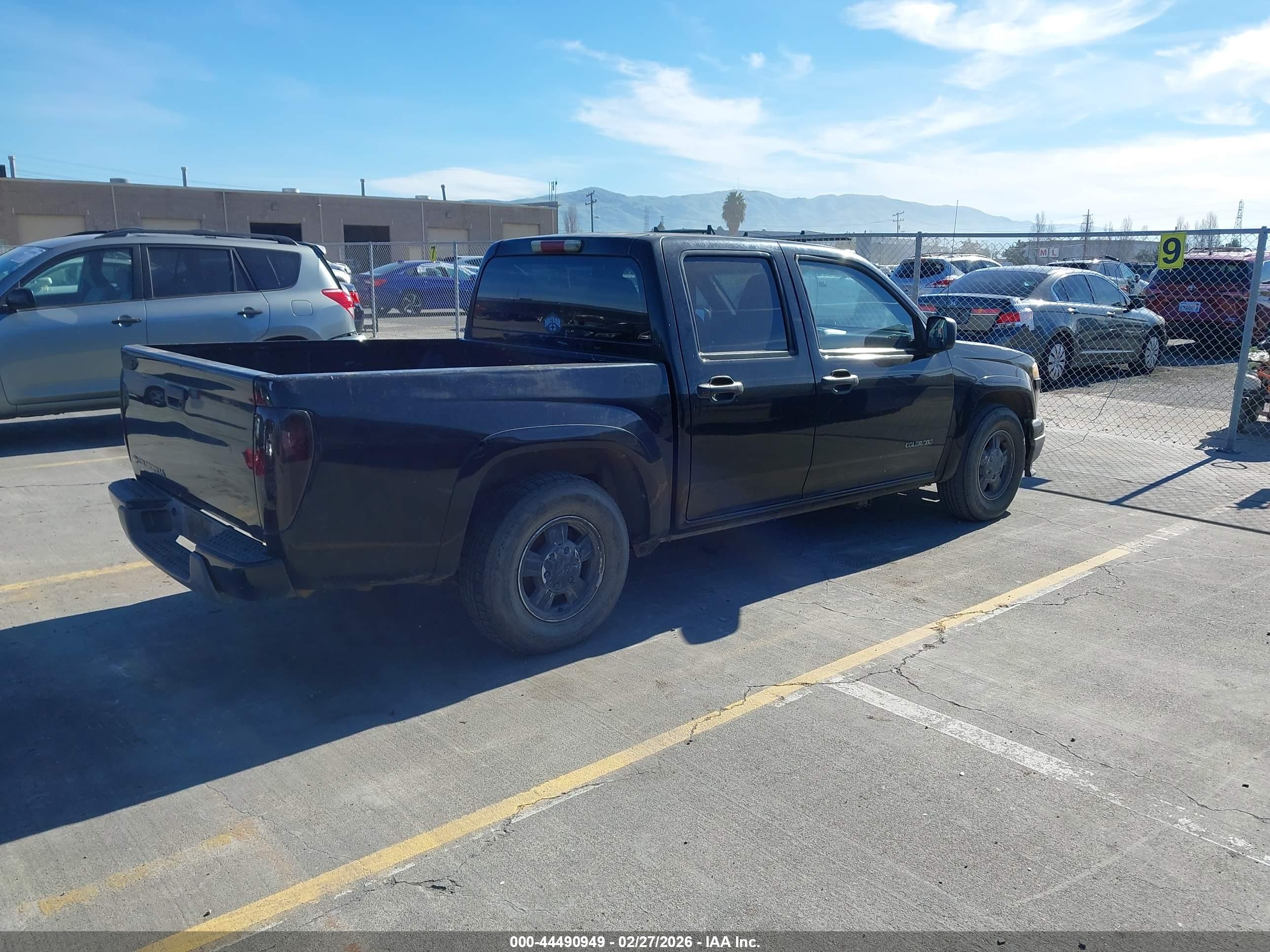 CHEVROLET COLORADO image 4