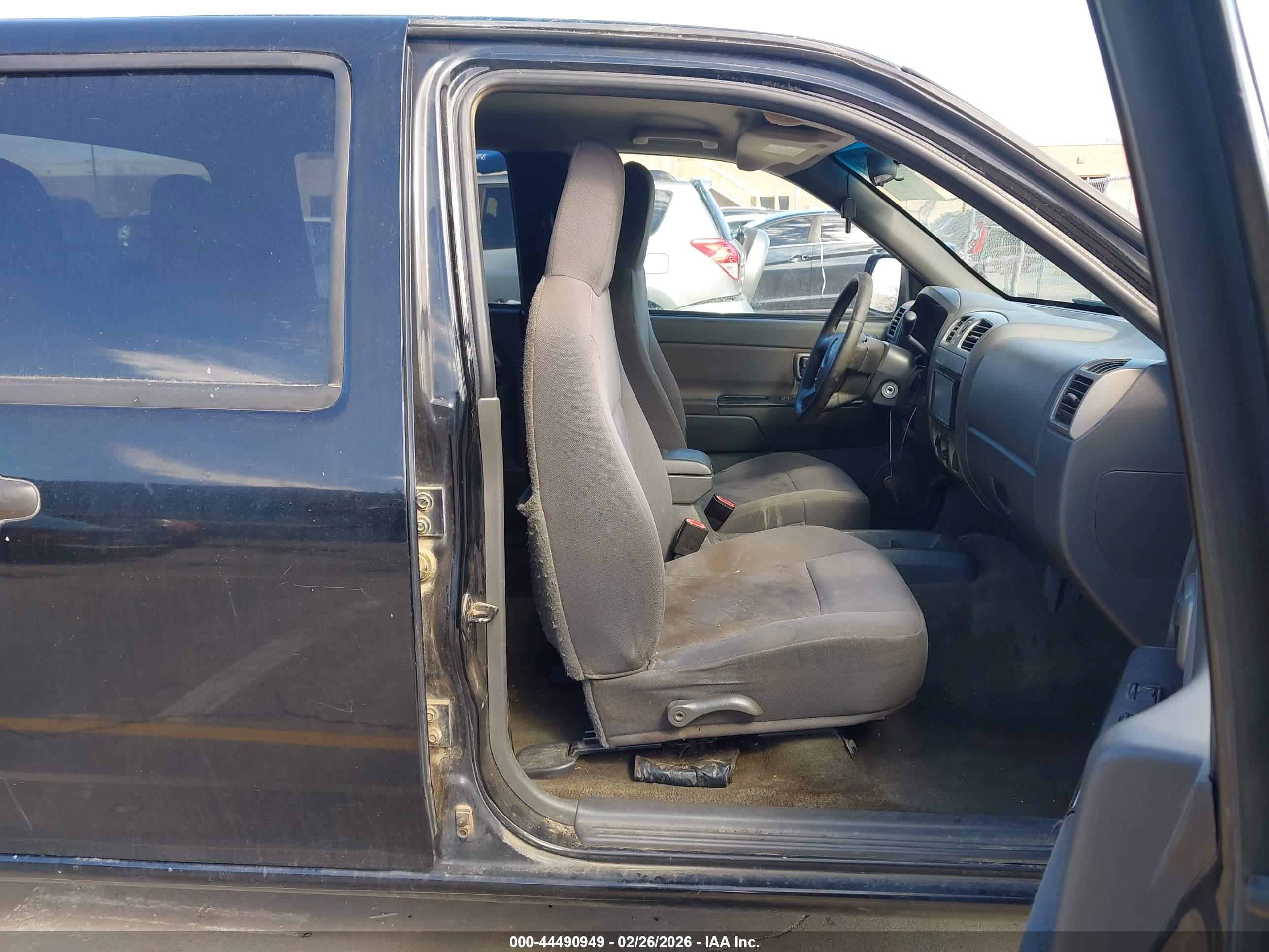 CHEVROLET COLORADO image 5