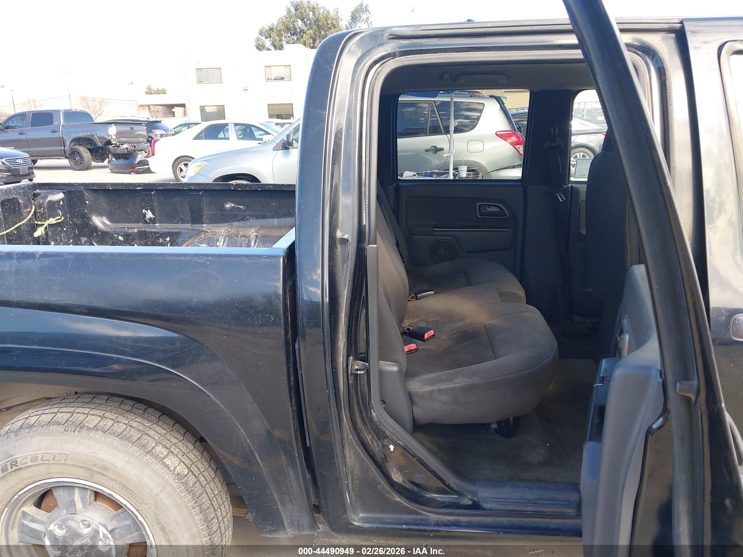 CHEVROLET COLORADO image 8